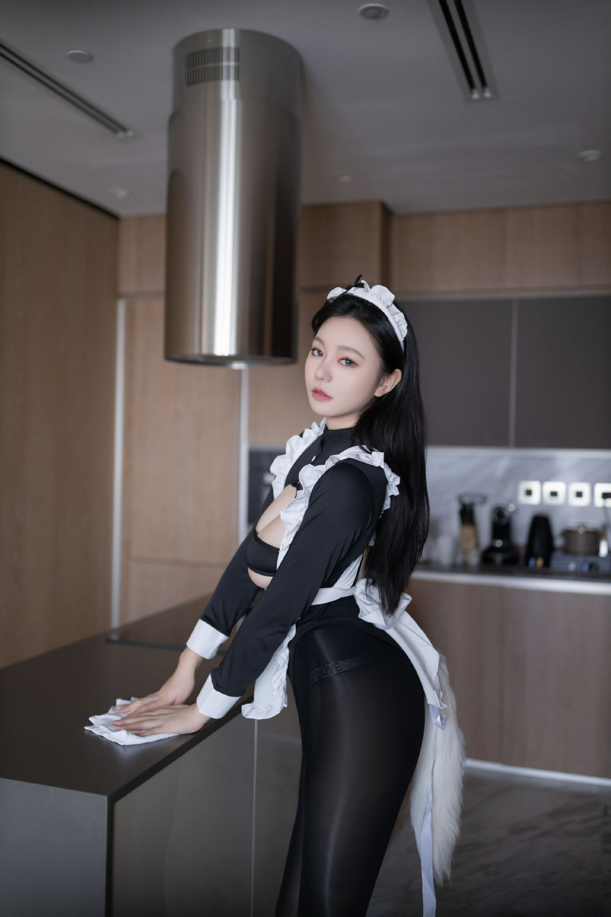 [秀人内购] 安然anran 诱人私拍福利 女仆