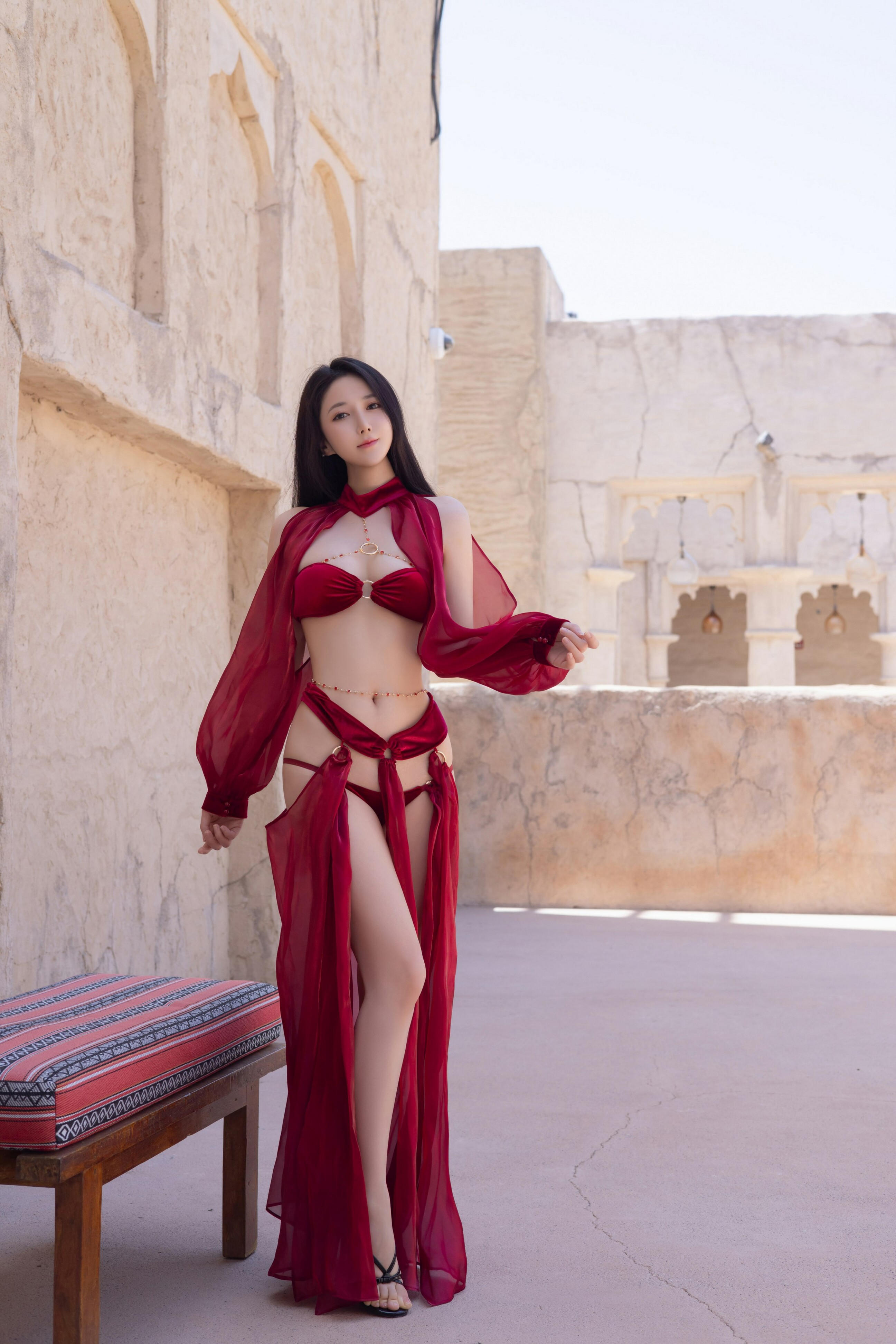 [秀人内购] 鱼子酱Fish 诱人私拍福利 惊红之舞