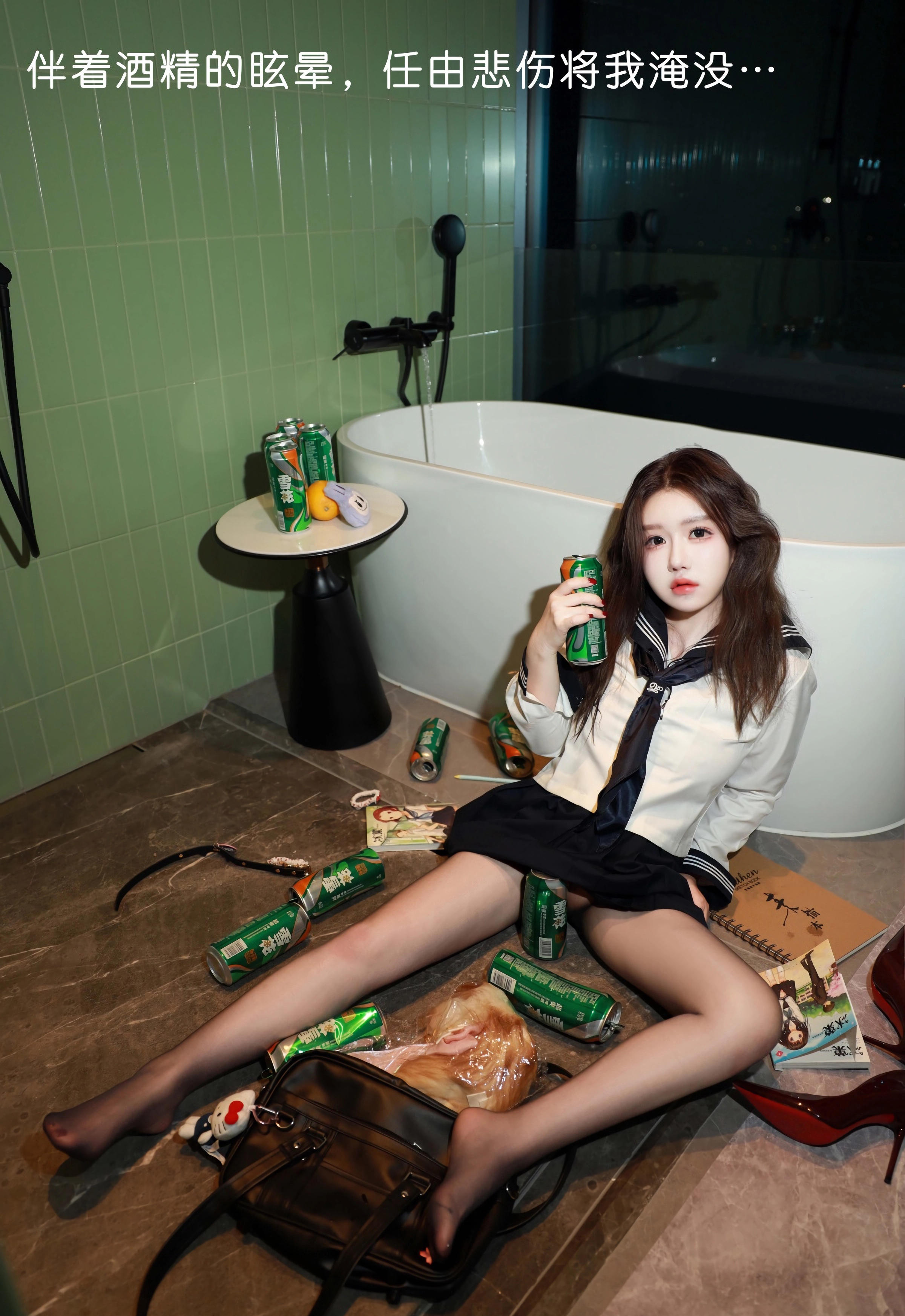 [XiuRen秀人网] 2025.12.05 No.11071 小薯条nienie 性感白T搭配黑色短裙 大连旅拍写真 [58+1P]