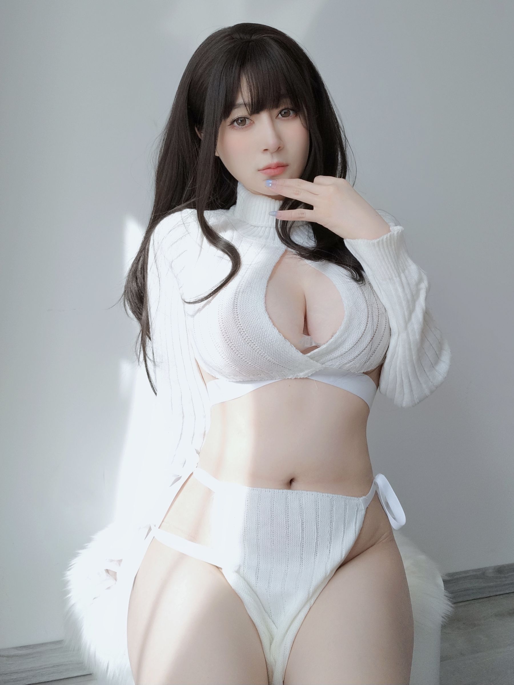 [COSPLAY] Coser小姐姐白银 – 白いセーター