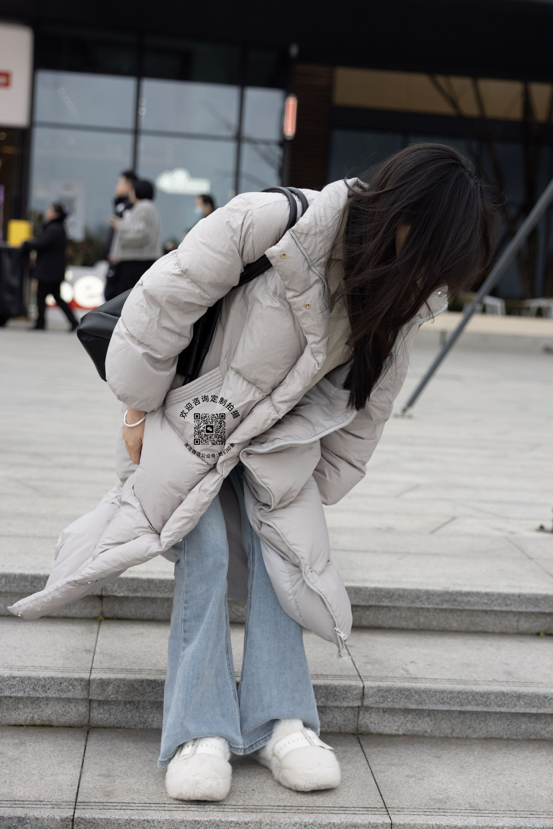 [她们印象] No.005 秋秋 户外抓拍 [123P]