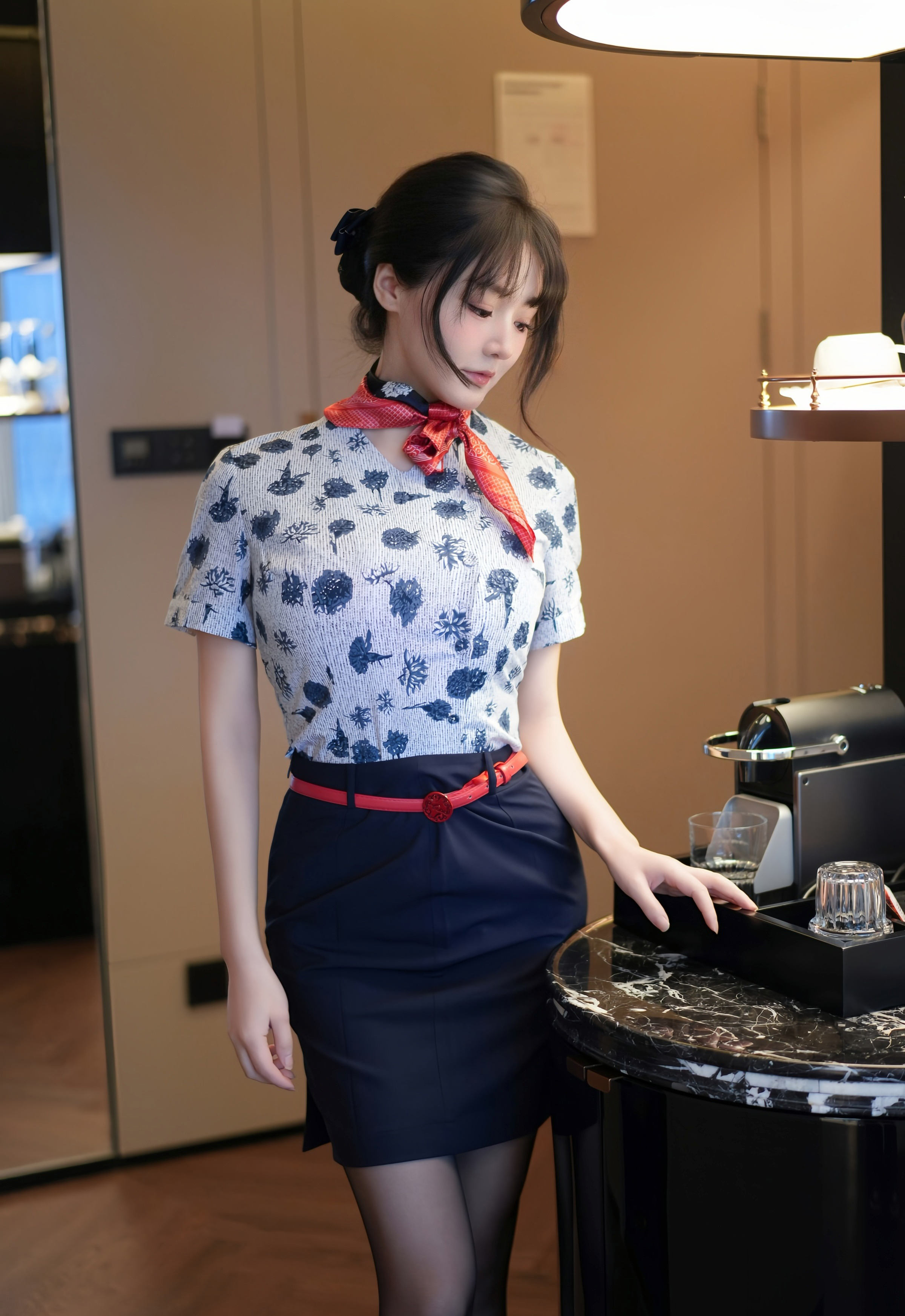 [XiuRen秀人网] 2025.12.16 No.11115 沈南汐RuRu 空姐制服诱惑 性感写真 [80+1P]