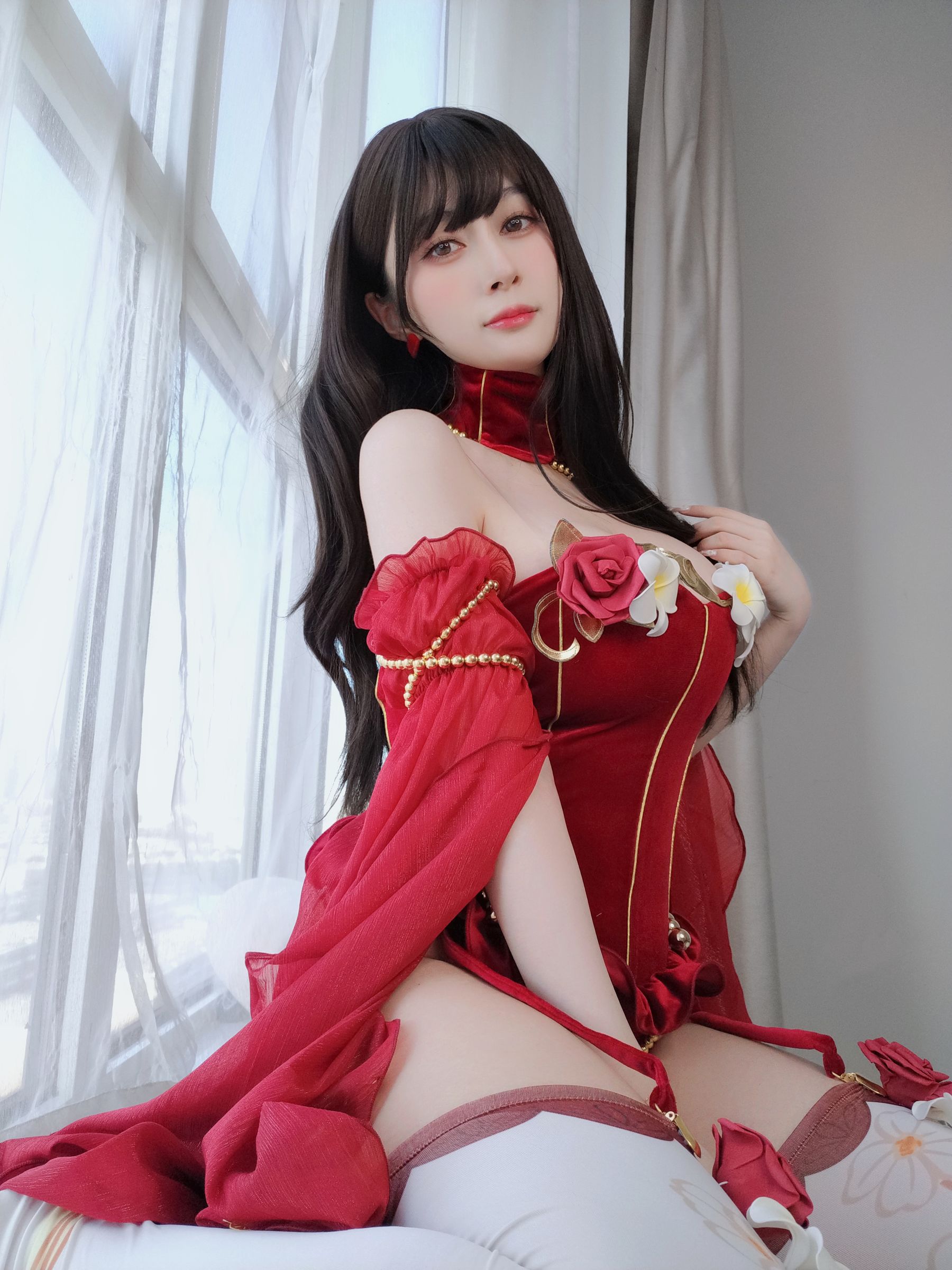 [COSPLAY] Coser小姐姐白银 – 赤いドレス