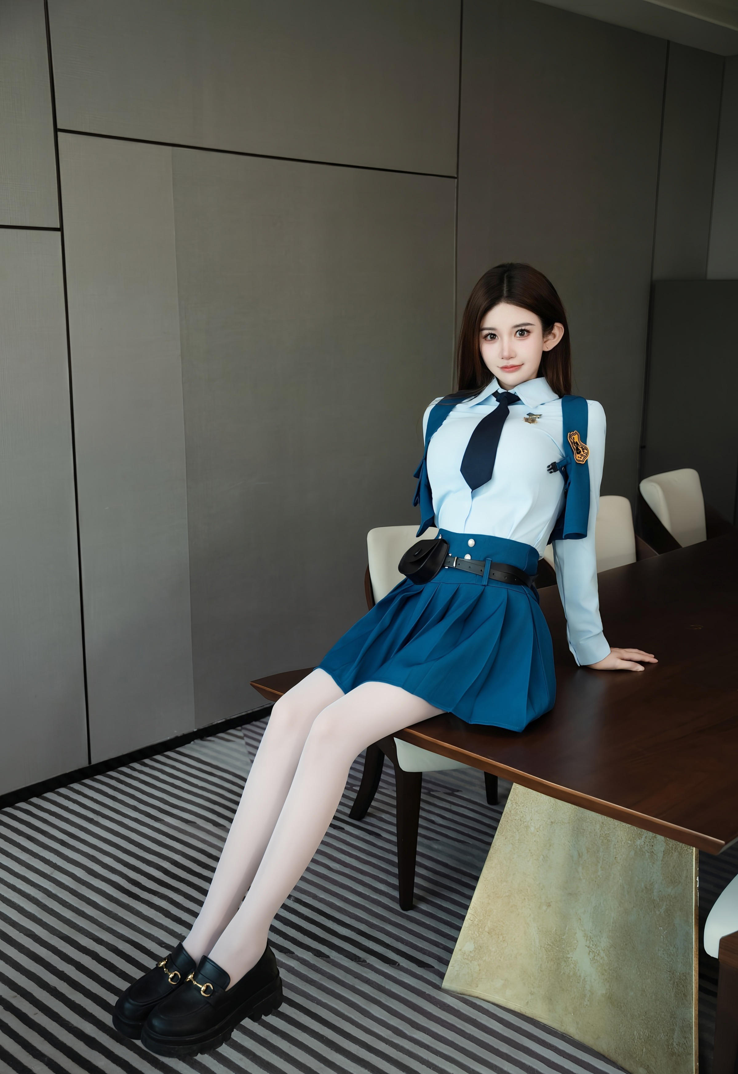 [XiuRen秀人网] 2025.12.23 No.11141 苏甜橙子 JK制服 白色丝袜 性感写真 [50+1P]