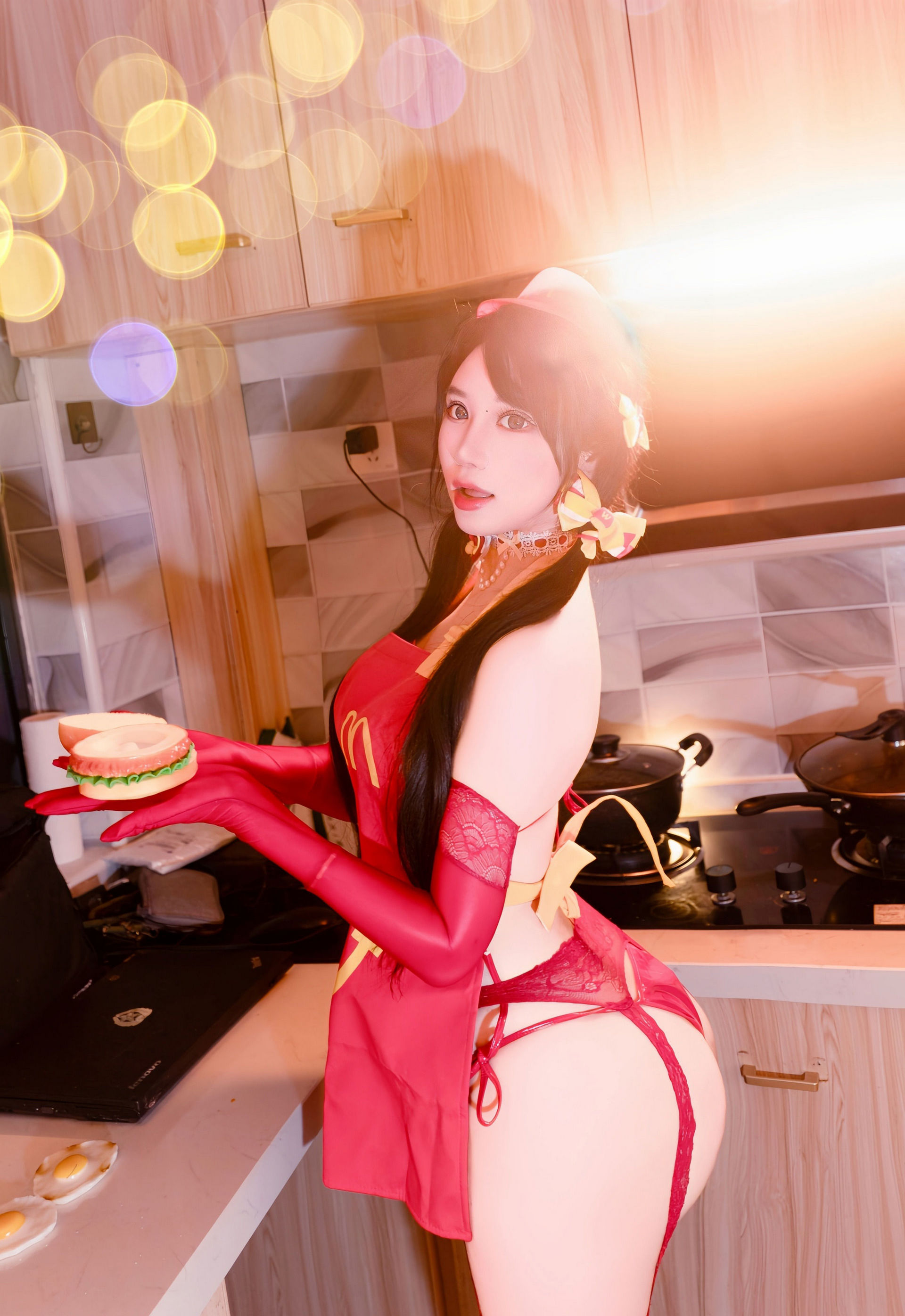 [XiuRen秀人网] 2025.12.25 No.11154 汐汐爱吃草莓 性感写真 [78+1P]