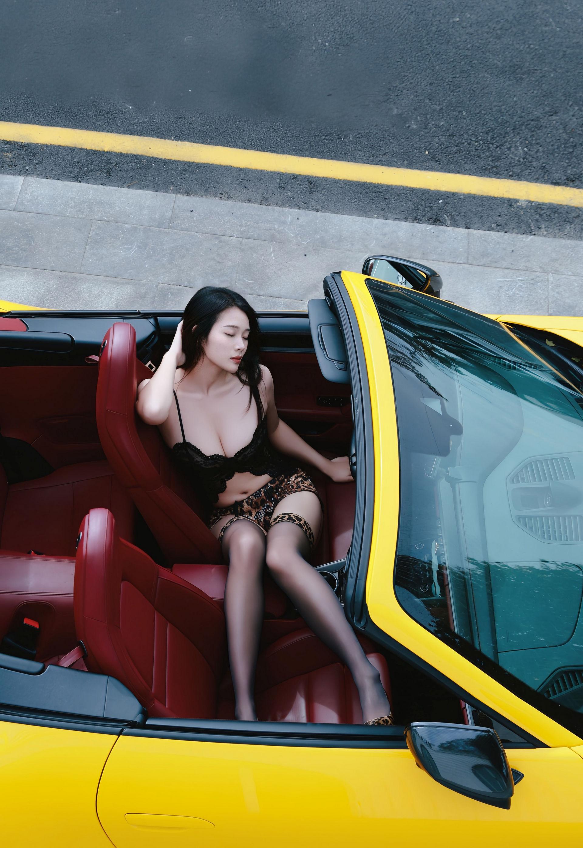 [XiuRen秀人网] 2025.12.31 No.11179 南乔 黑色情趣内衣 魅惑黑丝 性感写真 [82+1P]