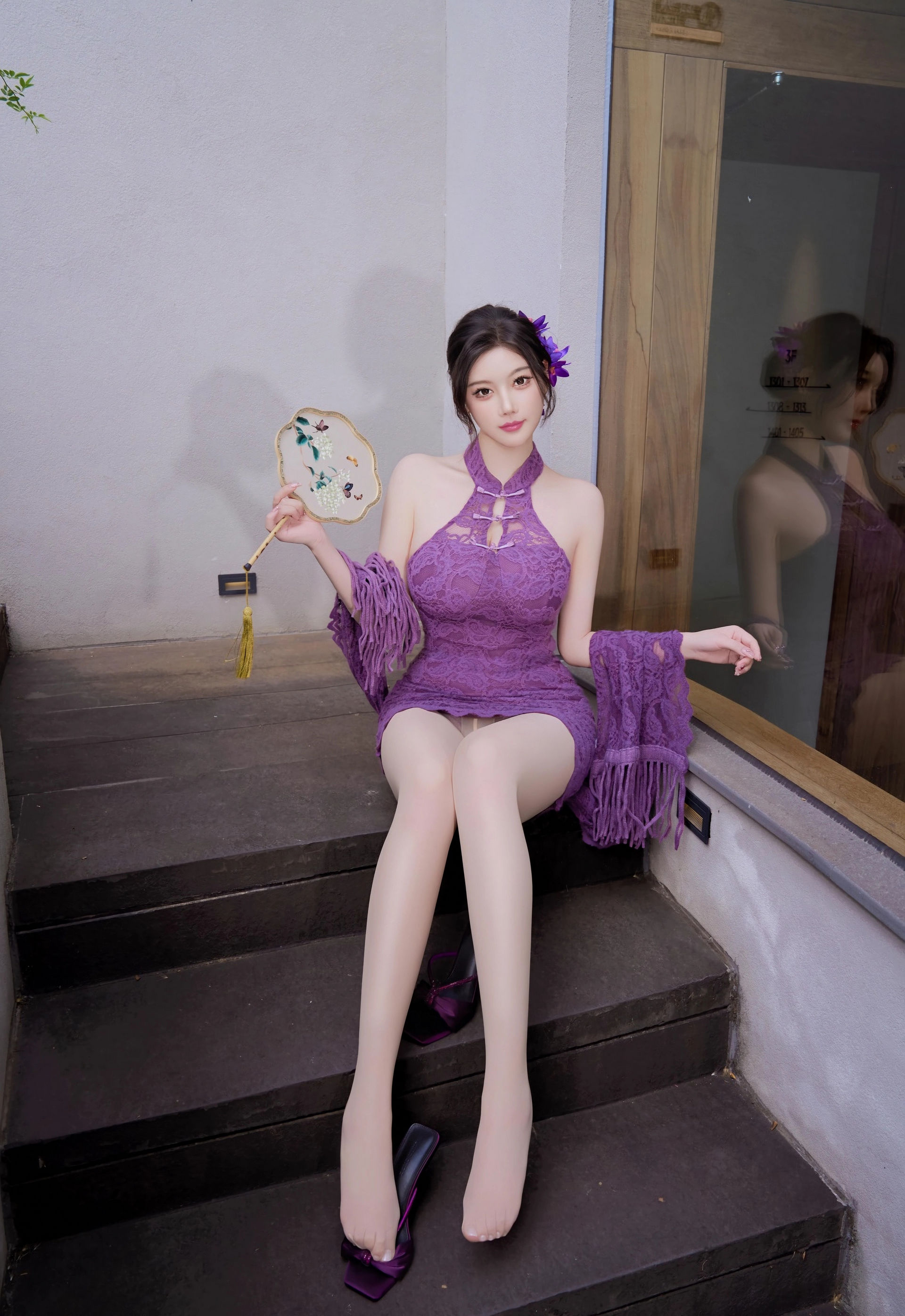 [XiuRen秀人网] 2025.12.31 No.11187 杨晨晨 紫色连衣短裙 诱人肉色丝袜 性感写真 [70+1P]