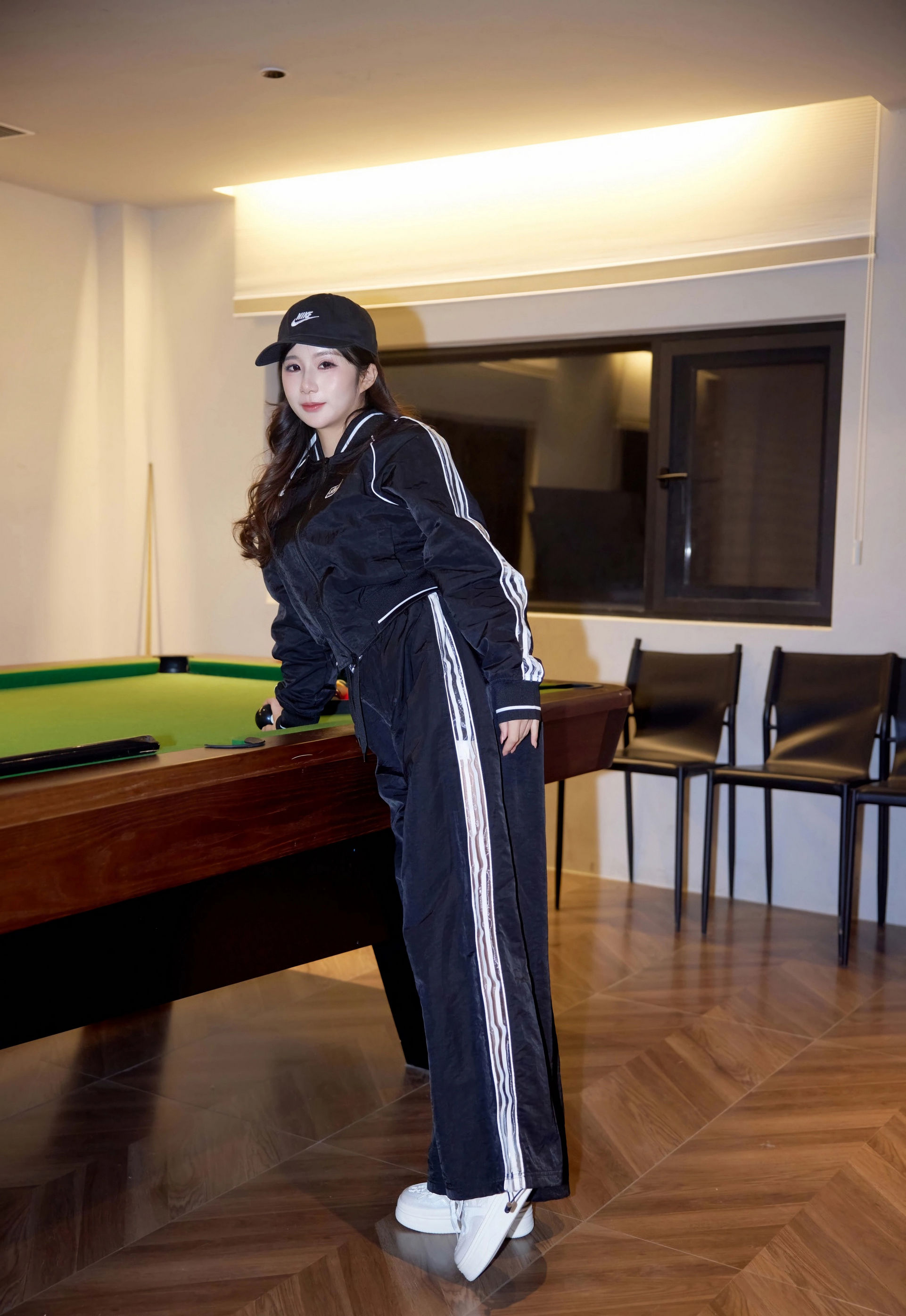 [XiuRen秀人网] 2026.01.16 No.11242 小肉肉咪 性感台球助教 江浙沪旅拍写真 [78+1P]