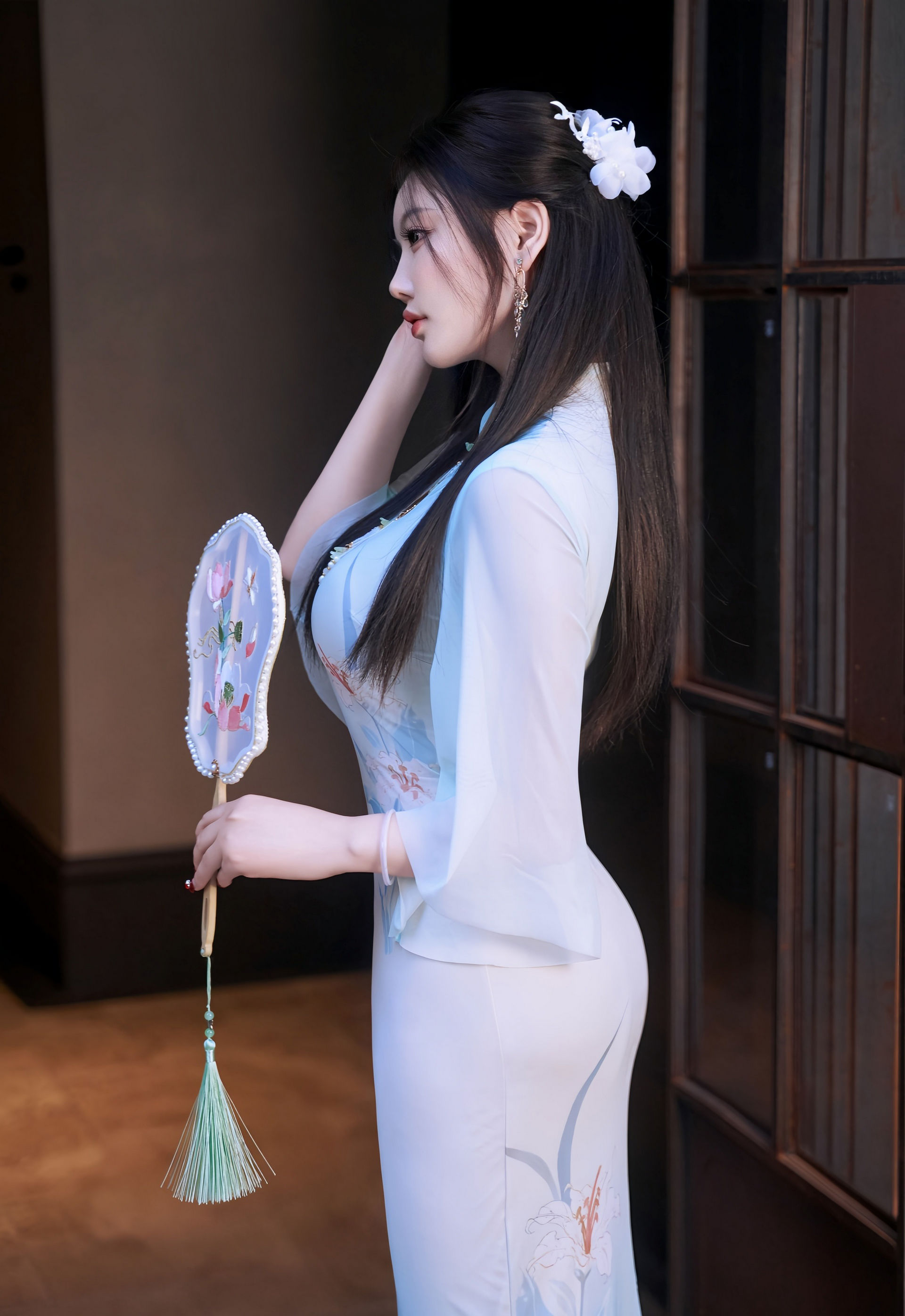 [XiuRen秀人网] 2026.01.21 No.11258 杨晨晨 蓝色古风服饰 魅惑黑丝 性感写真 [72+1P]