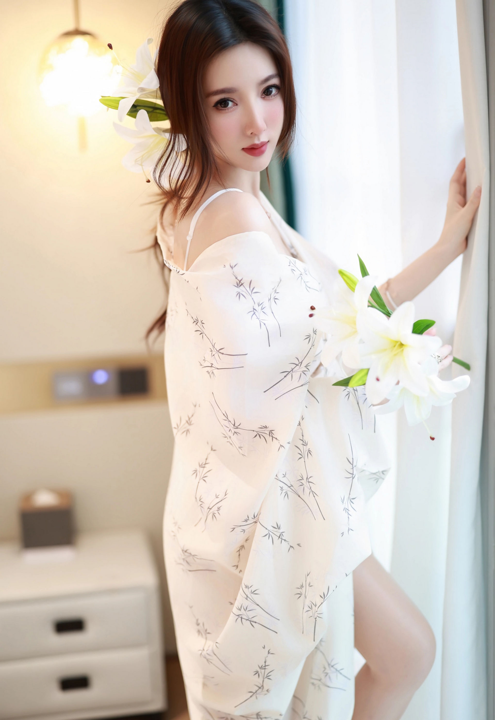 [YOUMI尤蜜荟] 2026.01.22 VOL.1201 Twins-桃桃 白色蕾丝内衣 诱人肉色丝袜 性感写真 [64+1P]