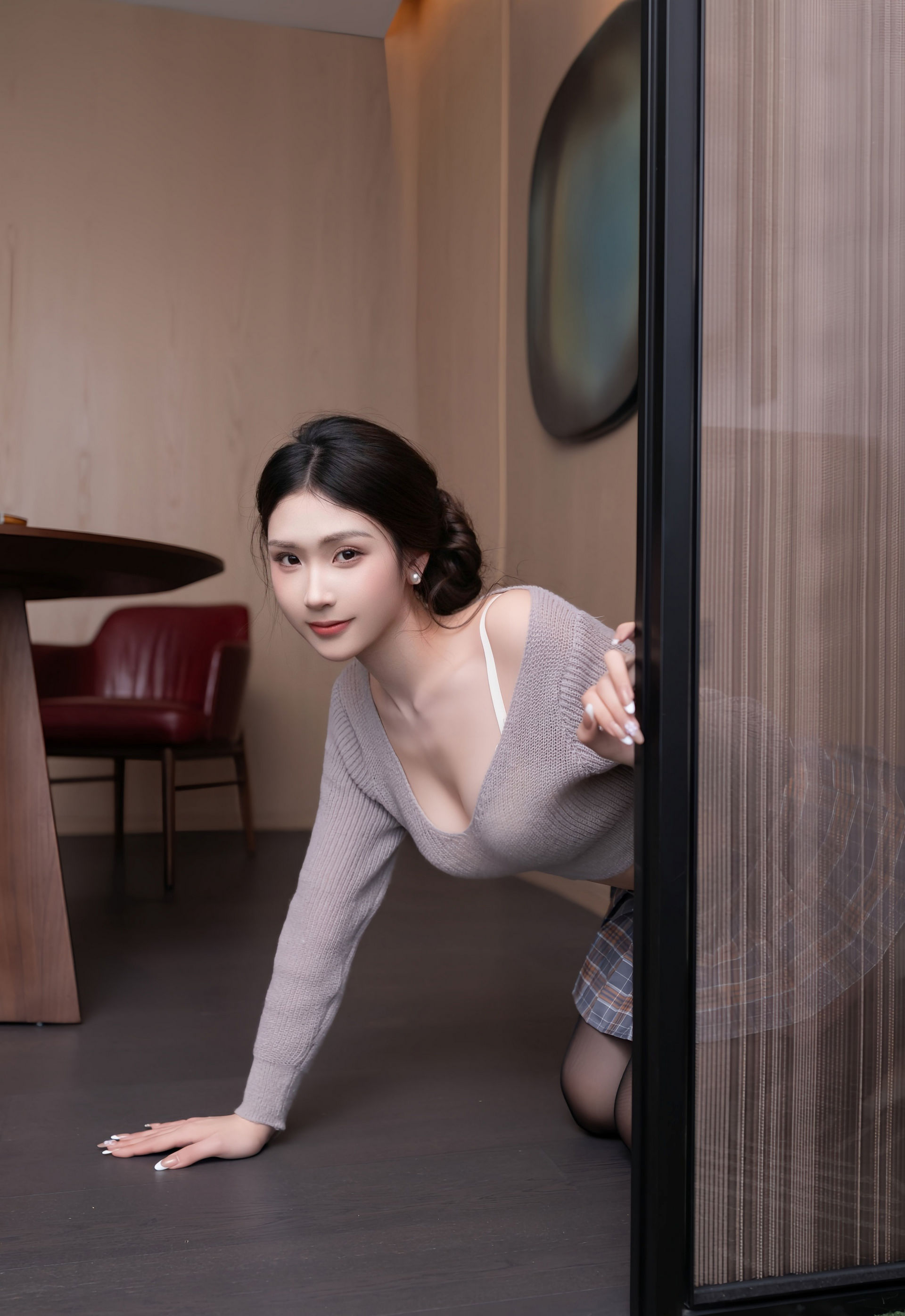 [XiuRen秀人网] 2026.01.23 No.11269 刘婷婷 紫灰色上衣 格子短裙 性感写真 [80+1P]