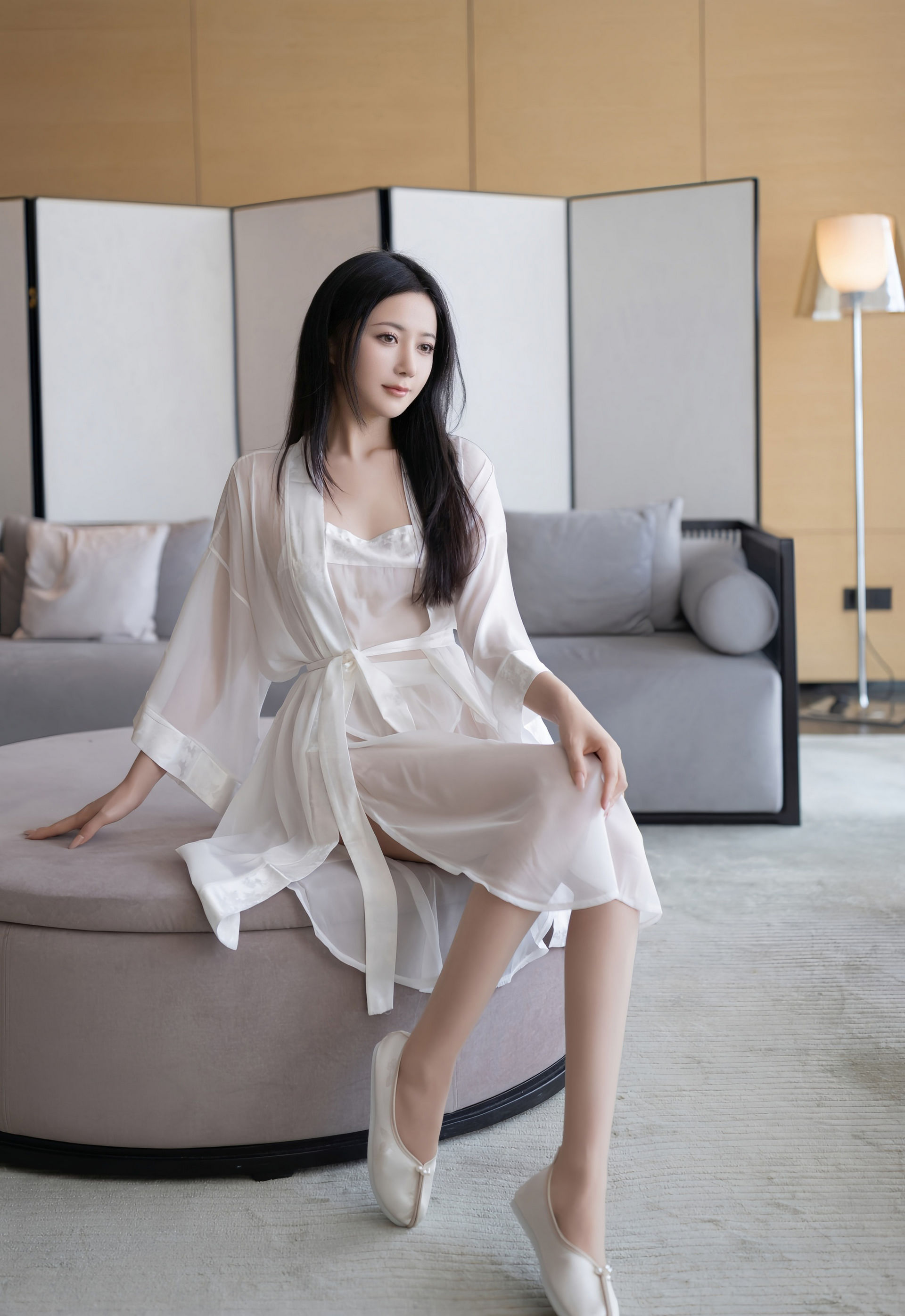 [XiuRen秀人网] 2026.01.23 No.11275 鱼子酱Fish 白色浴袍 肉色丝袜 性感写真 [80+1P]