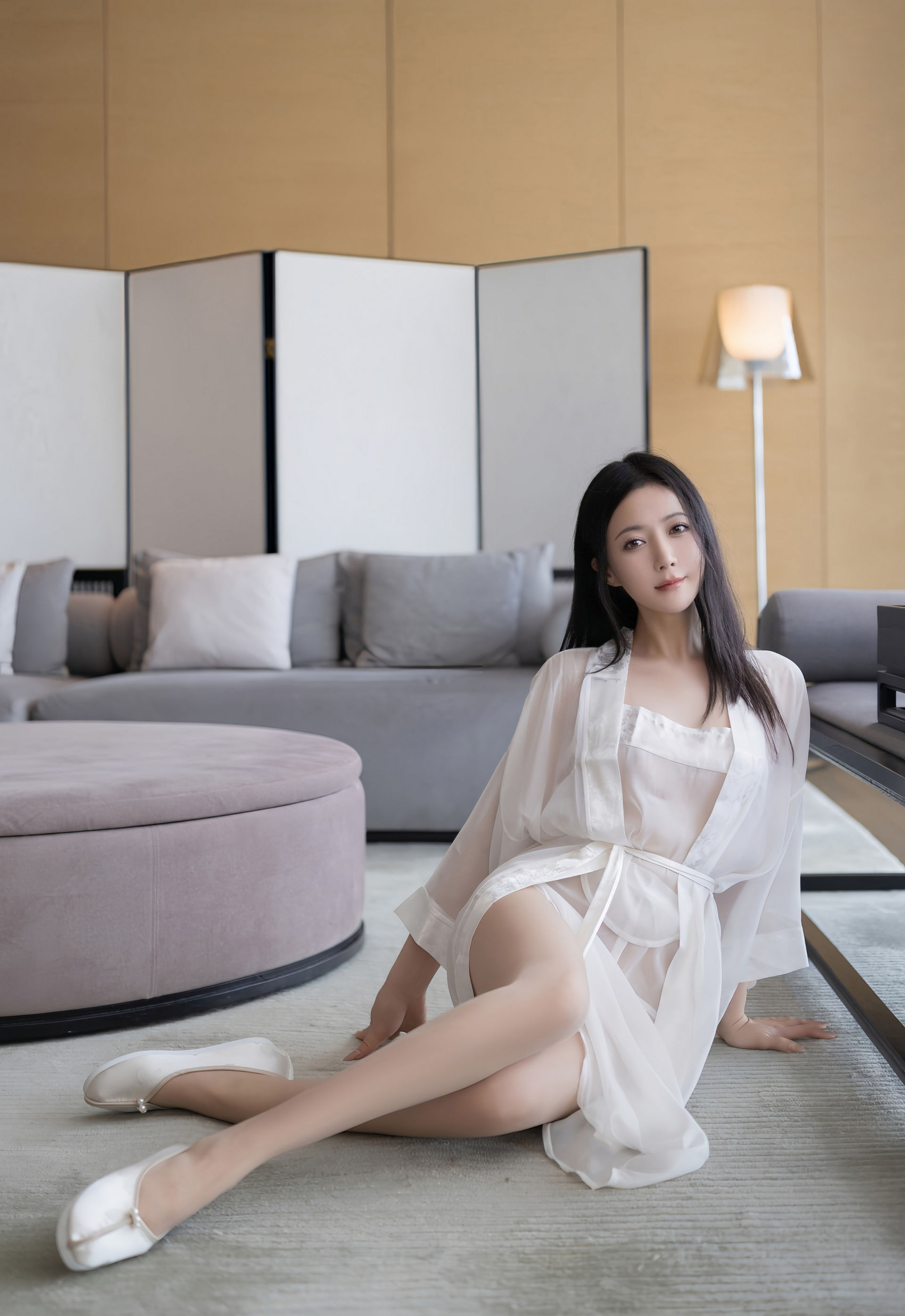 [XiuRen秀人网] 2026.01.23 No.11275 鱼子酱Fish 白色浴袍 肉色丝袜 性感写真 [80+1P]