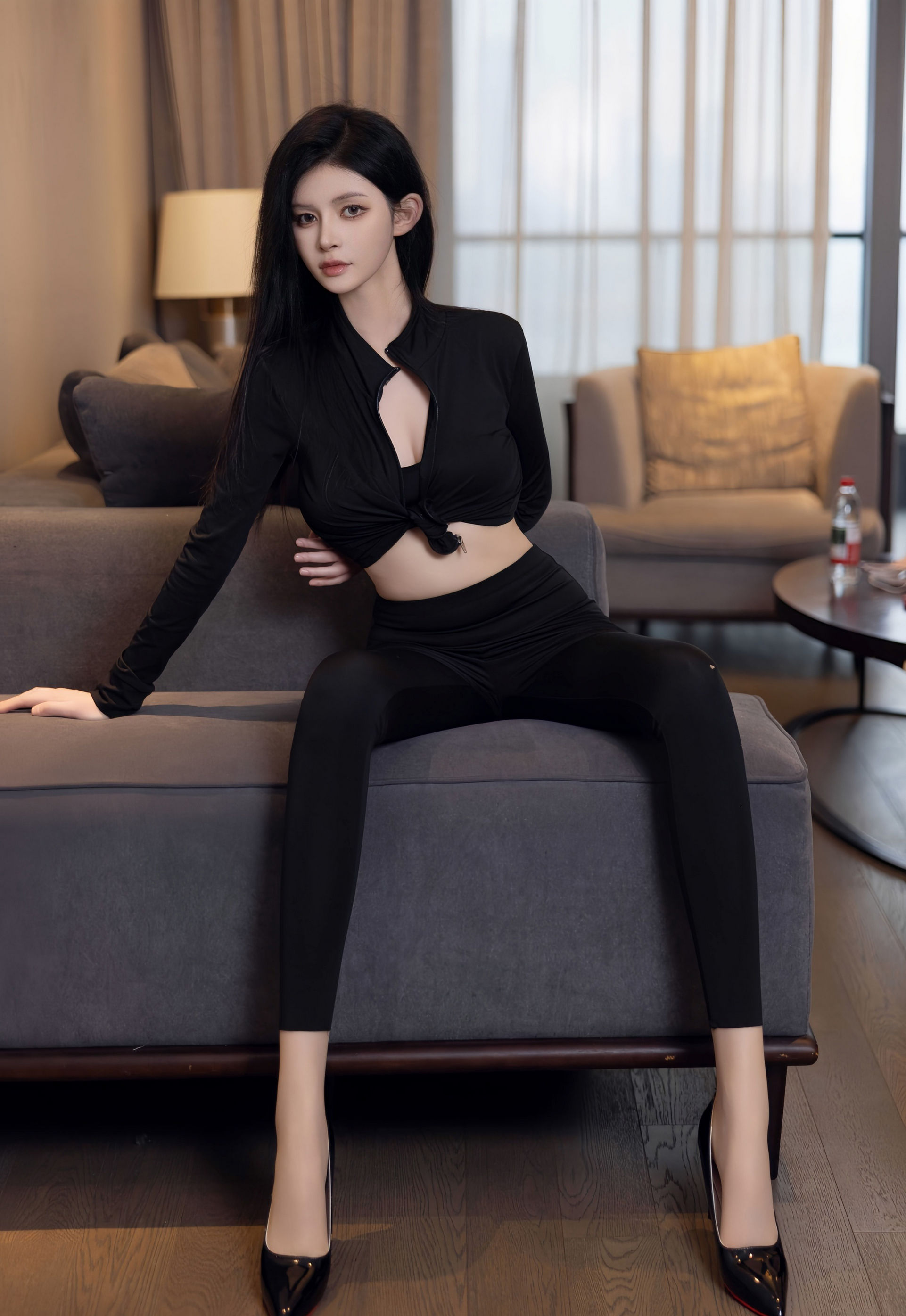 [XiuRen秀人网] 2026.01.28 No.11283 沈如斯 新人首套写真 性感黑色情趣内衣 [85+1P]