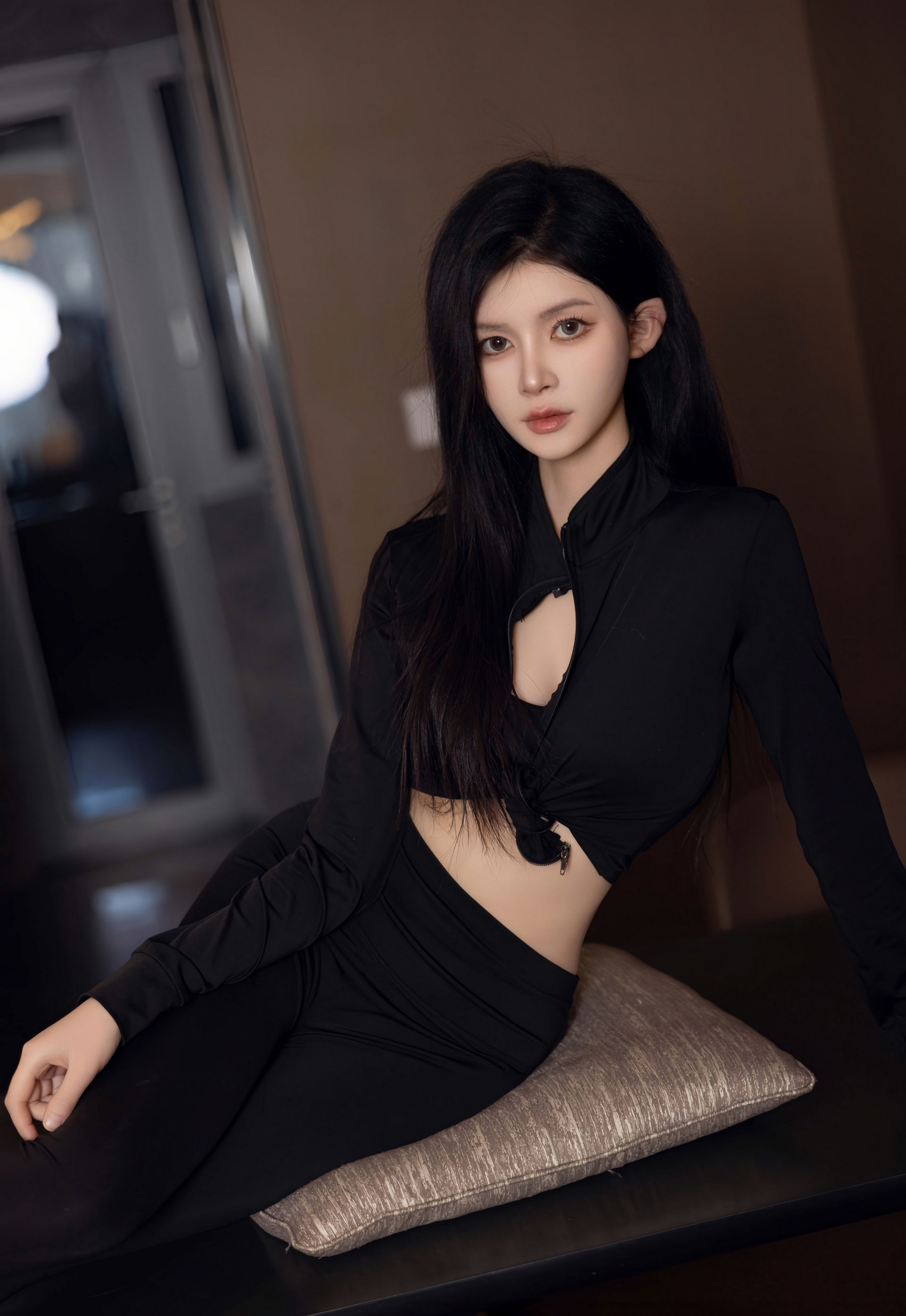 [XiuRen秀人网] 2026.01.28 No.11283 沈如斯 新人首套写真 性感黑色情趣内衣 [85+1P]