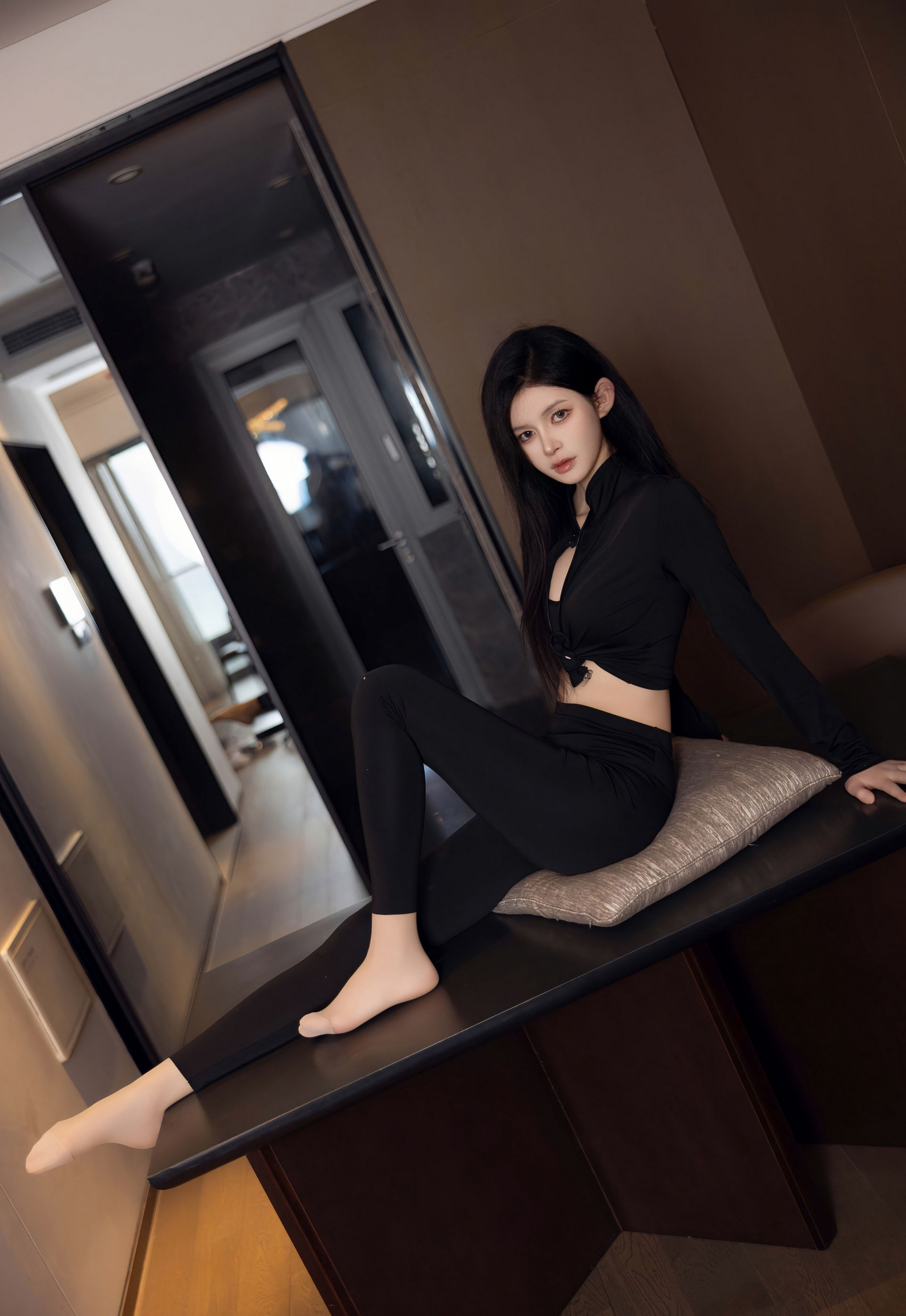 [XiuRen秀人网] 2026.01.28 No.11283 沈如斯 新人首套写真 性感黑色情趣内衣 [85+1P]