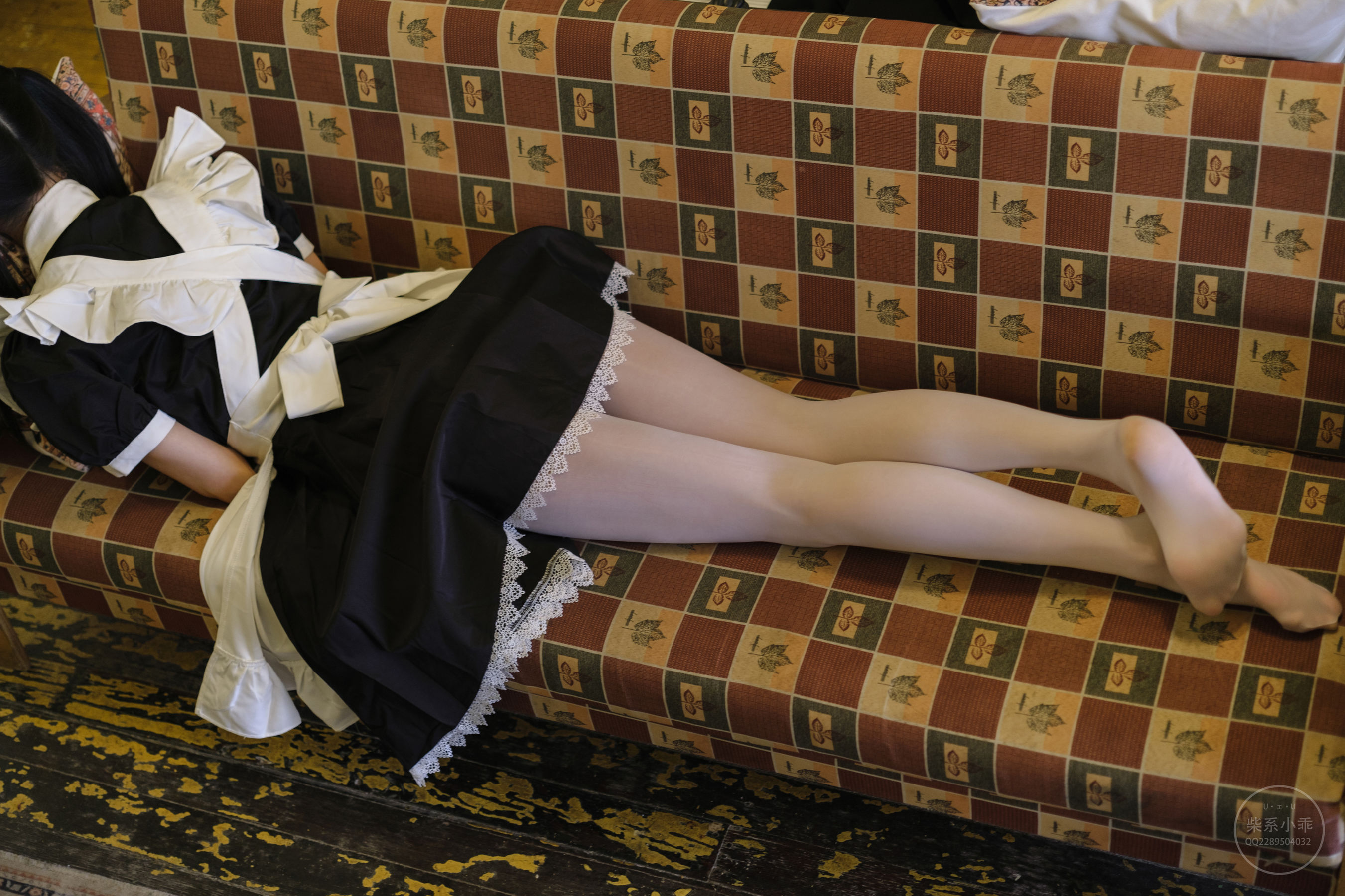 [稚乖画册] 夜夜 白丝女仆 [70P]