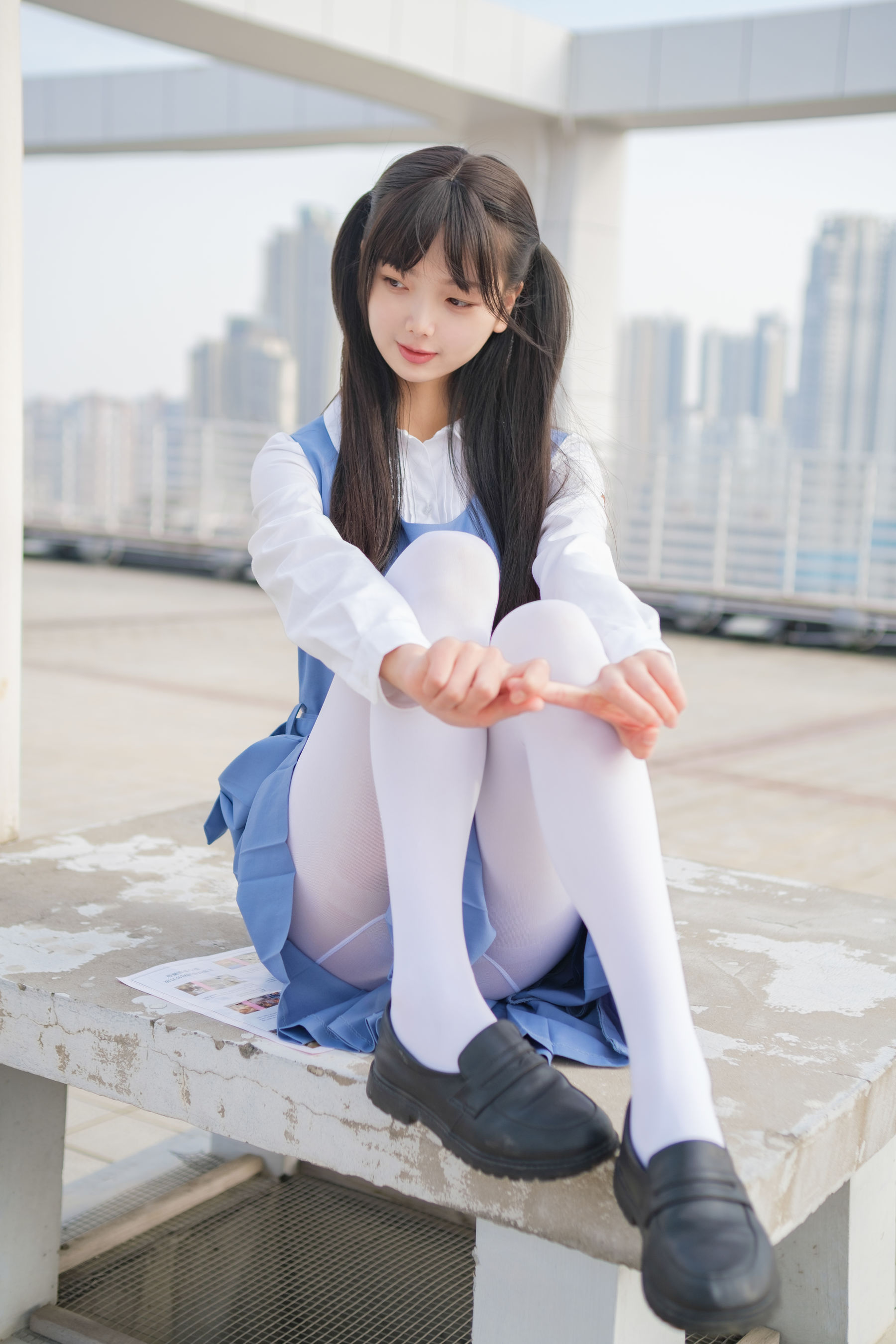 [稚乖画册] 晴空 赤西夜夜 天台真空80D白 [79P]