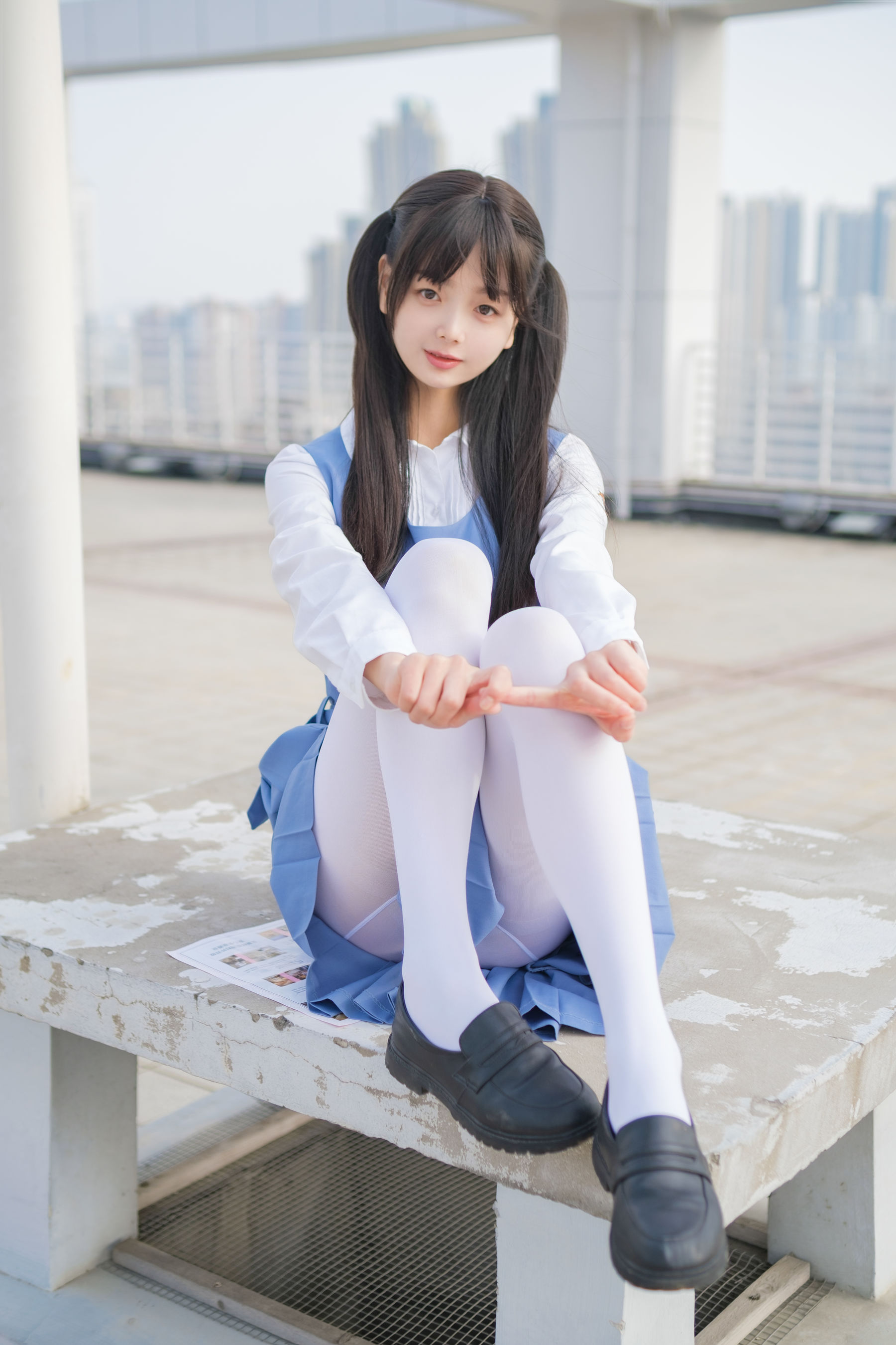 [稚乖画册] 晴空 赤西夜夜 天台真空80D白 [79P]