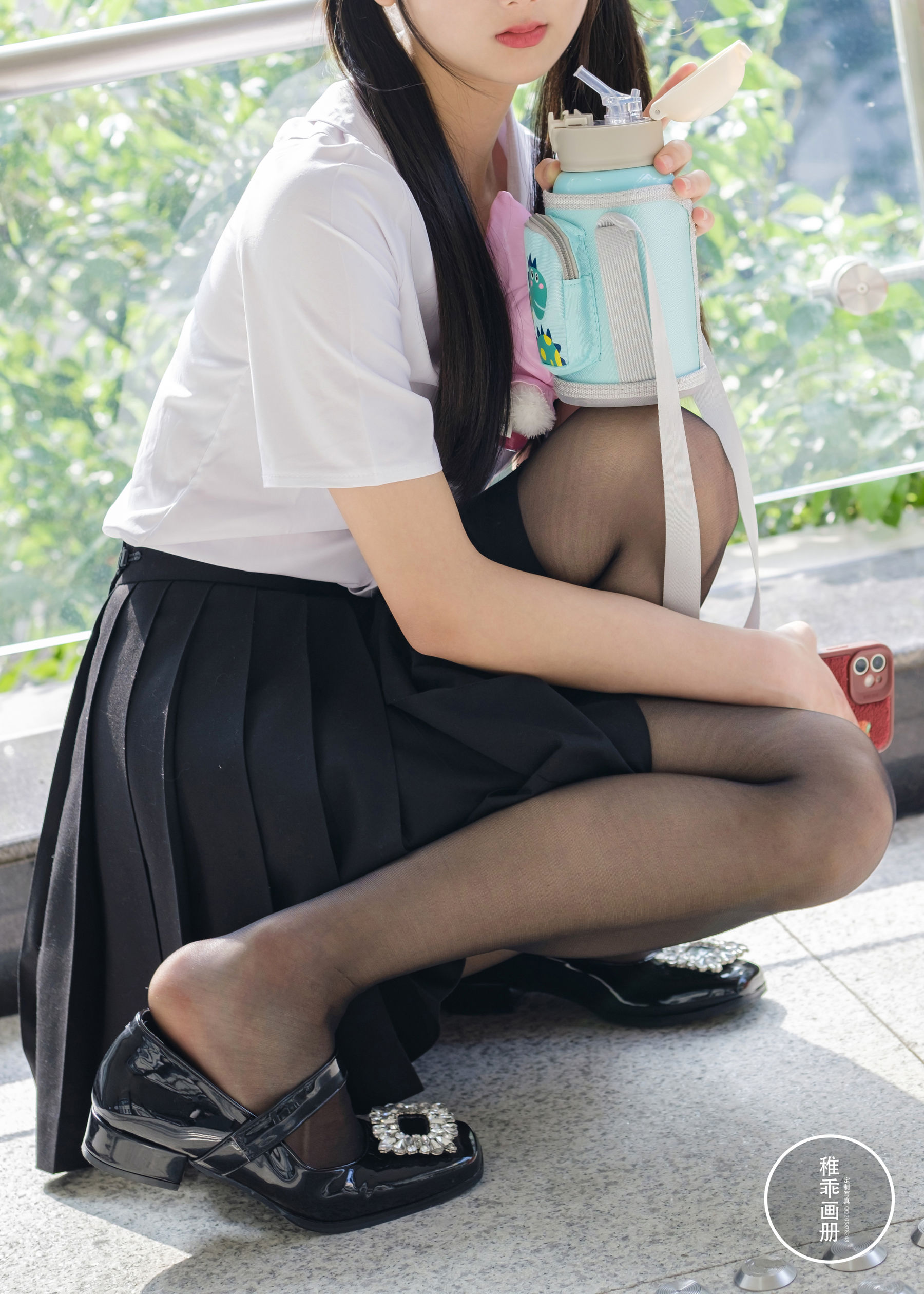 [稚乖画册] 夜夜逛街 13D黑丝 [60P]