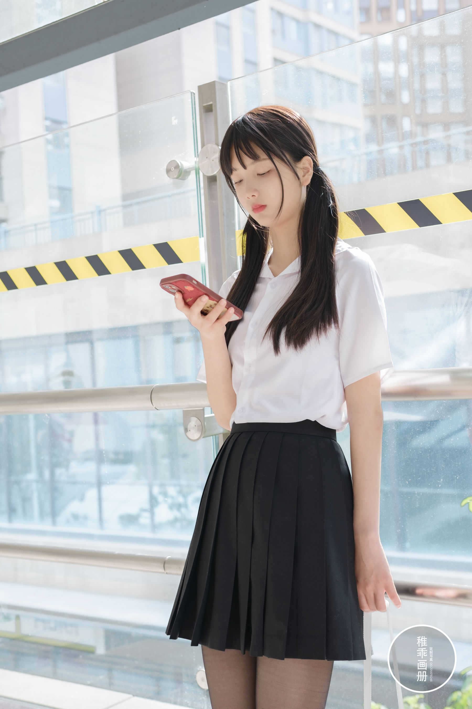 [稚乖画册] 夜夜逛街 13D黑丝 [60P]