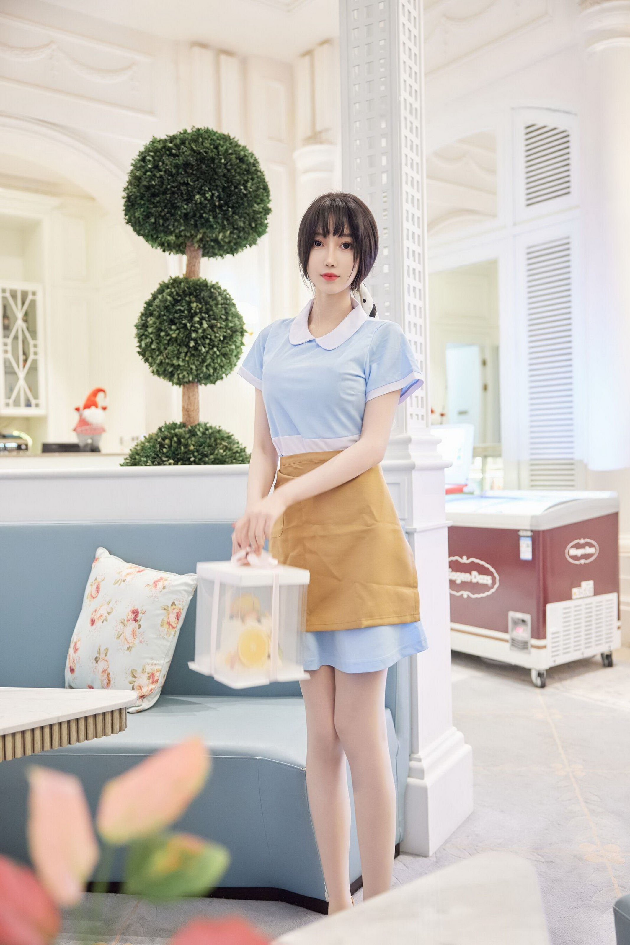 [秀人内购] 玥儿玥 诱人私拍福利 生日