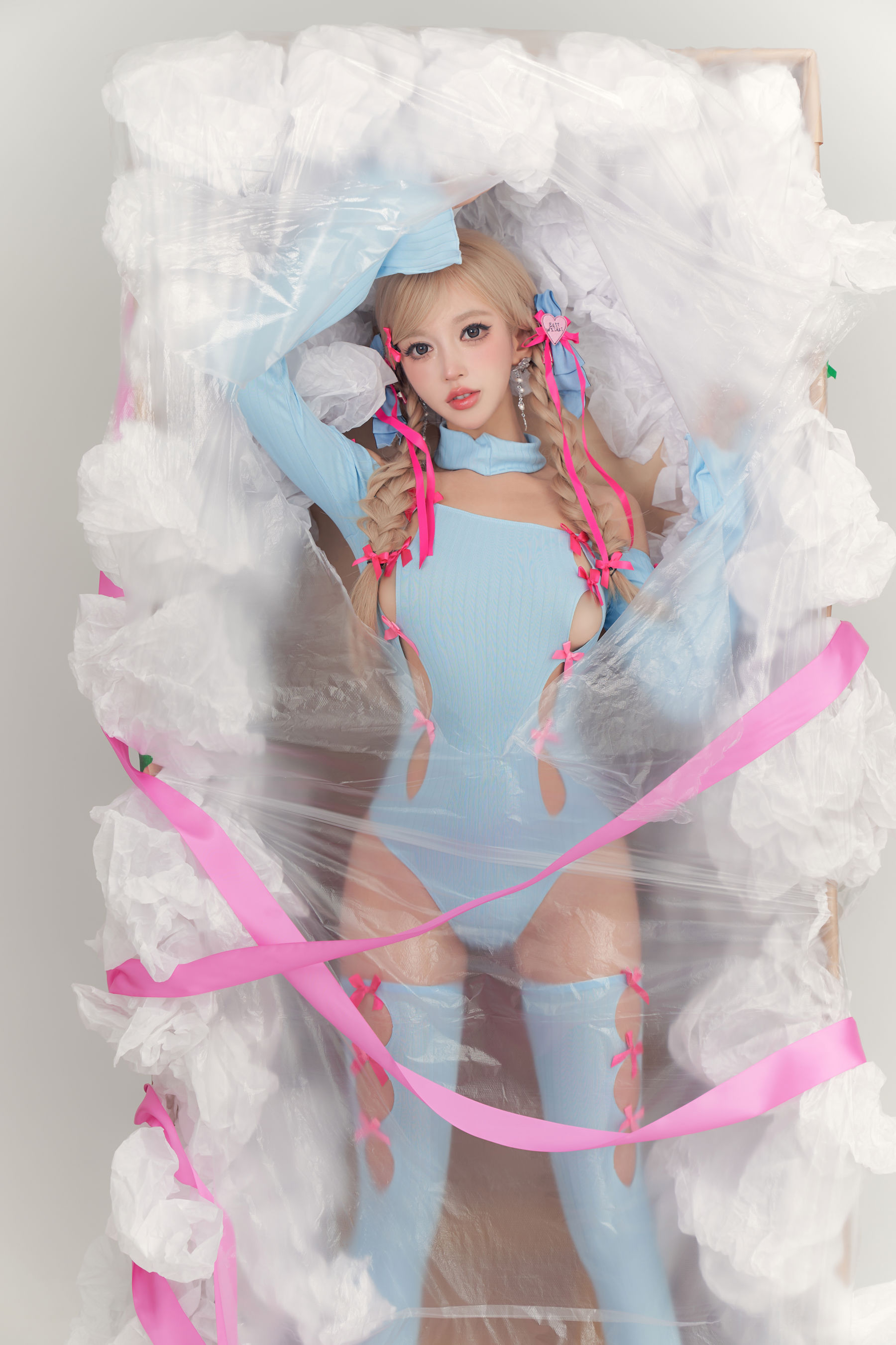 [COSPLAY]过期米线线喵 – 异世界玩偶