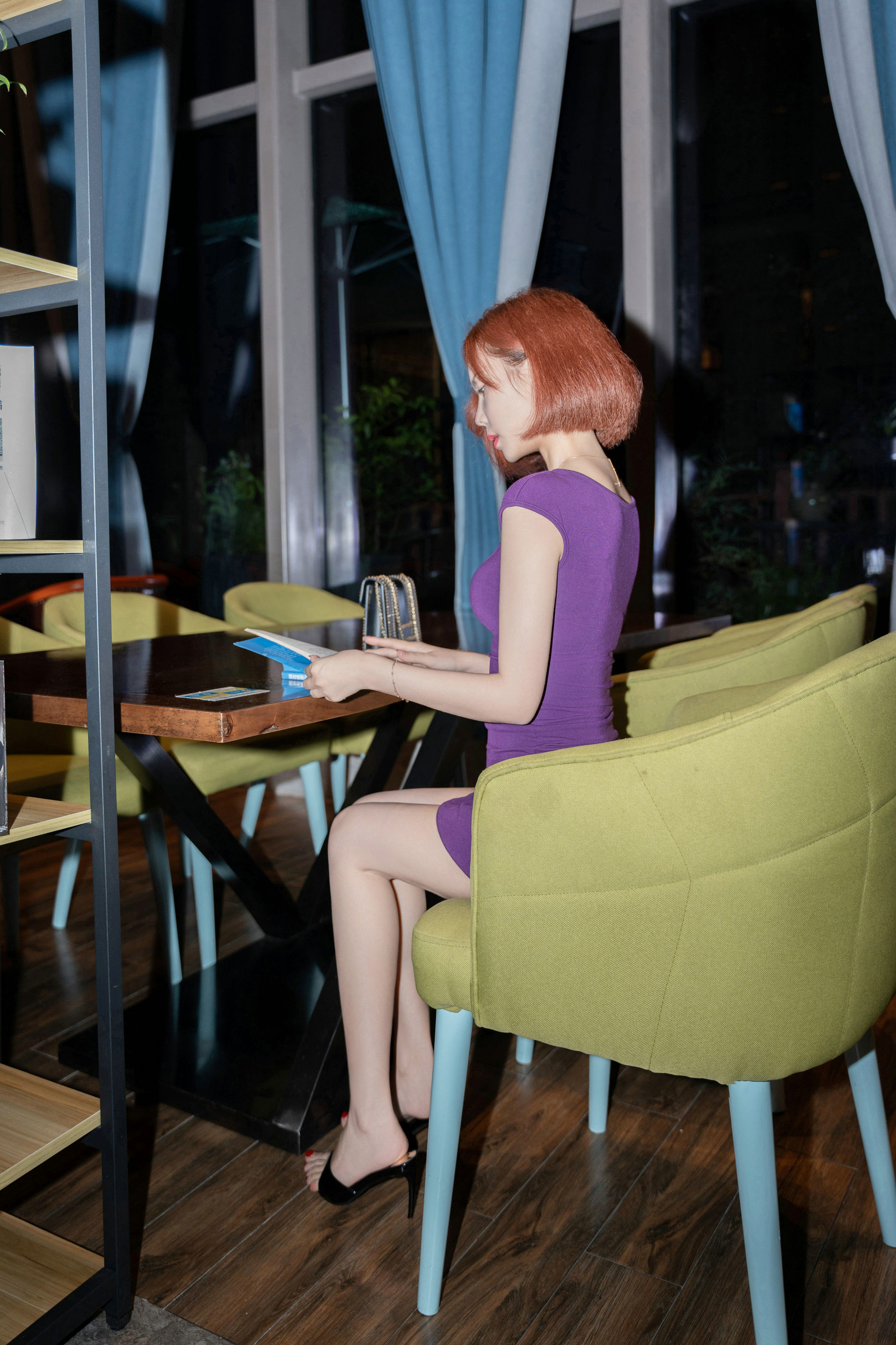 [秀人内购] 白芷yy 诱人私拍福利 紫色