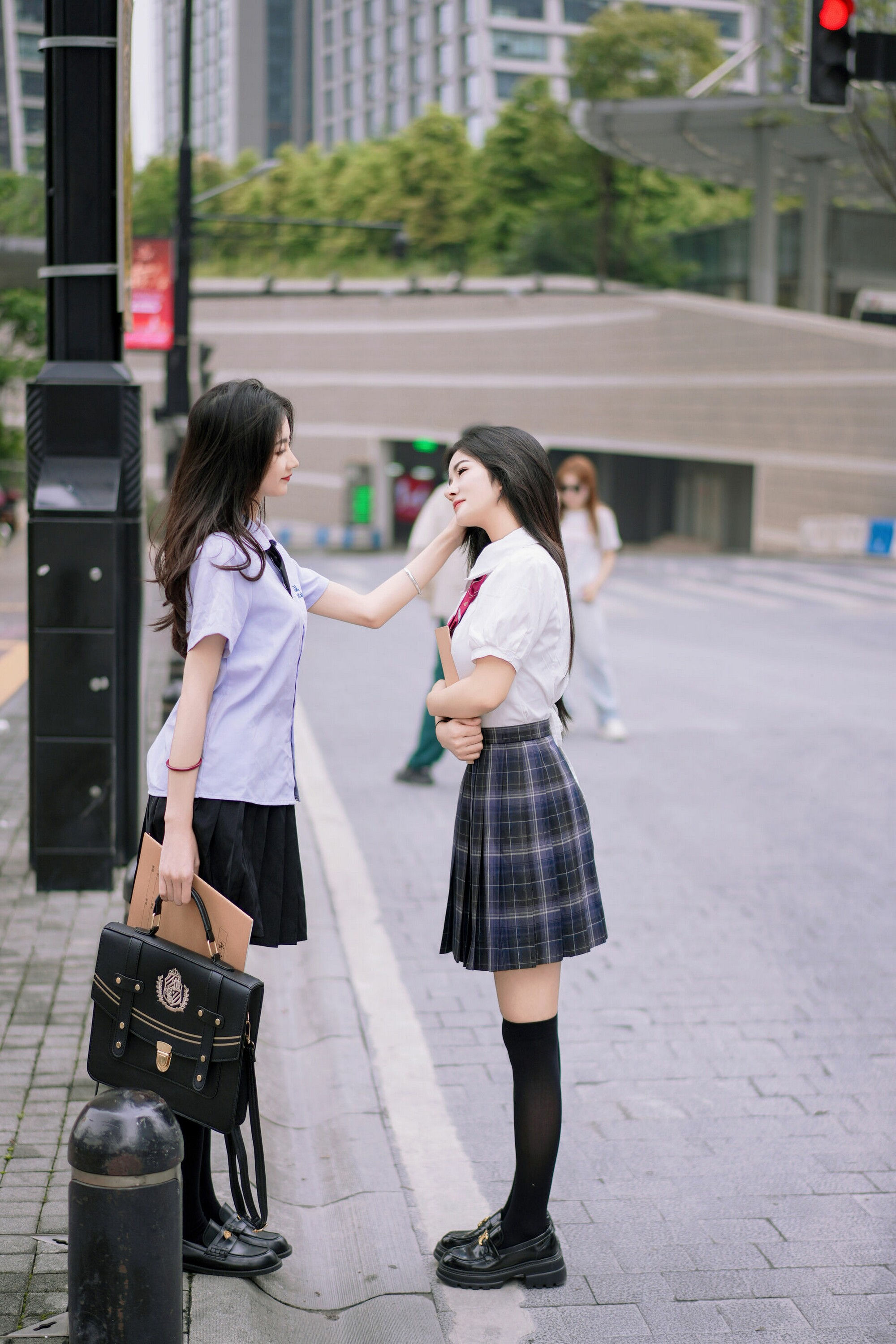 [秀人内购] 鱼尾fish & 谭小灵 诱人私拍福利 双人JK