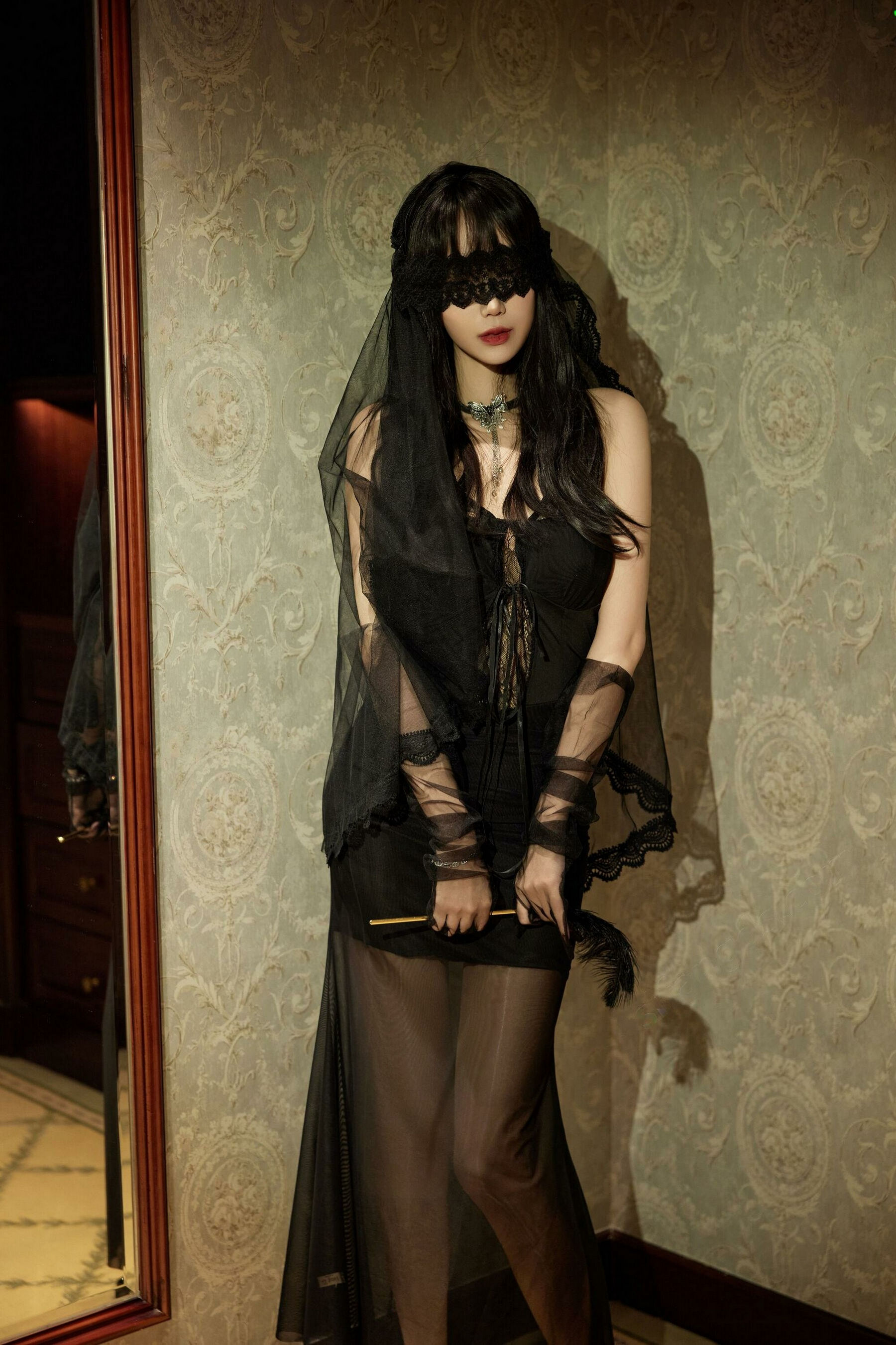 [秀人内购] 玥儿玥er 诱人私拍福利 黑纱黑丝