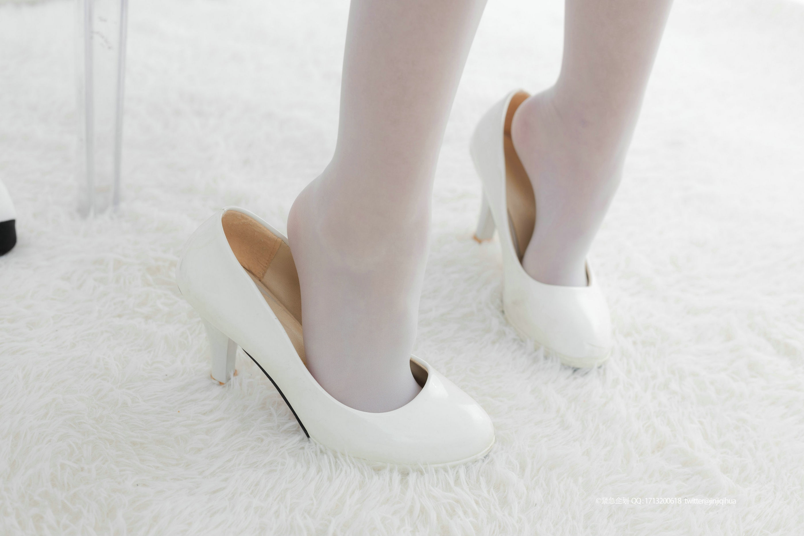 [紧急企划] NO.009 出境：一只喵喵梓 [88P]