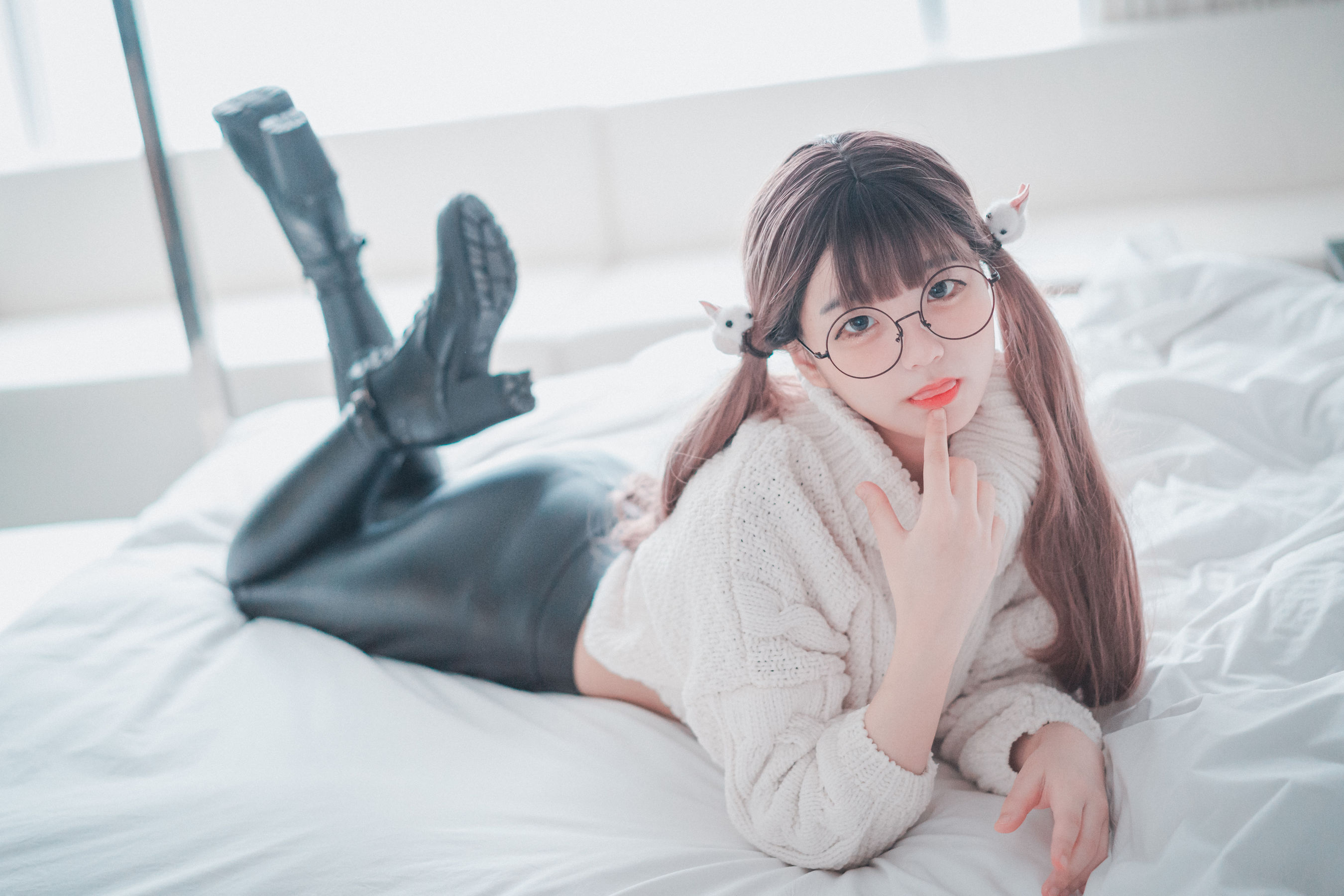 [DJAWA] Jenny – Loose and Tight White [41P]