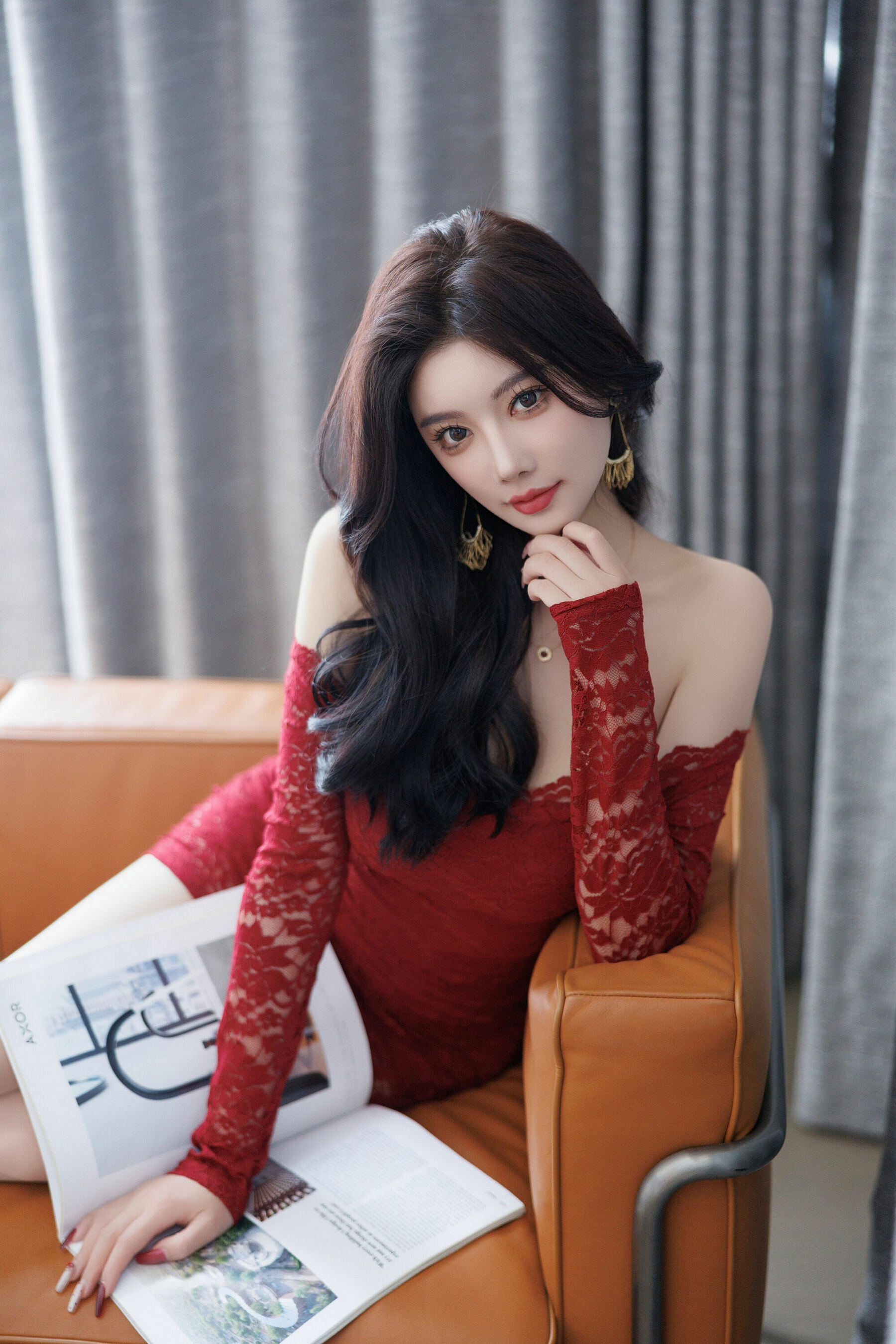 [秀人内购] 杨晨晨 诱人私拍福利 性感红黑