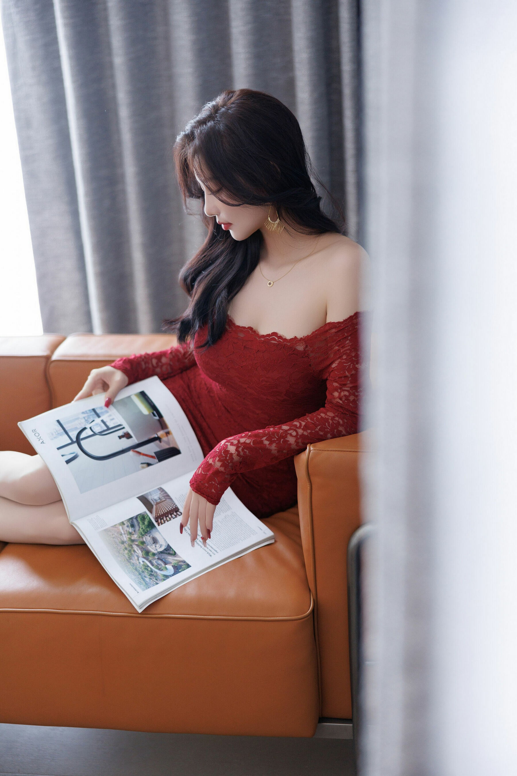 [秀人内购] 杨晨晨 诱人私拍福利 性感红黑