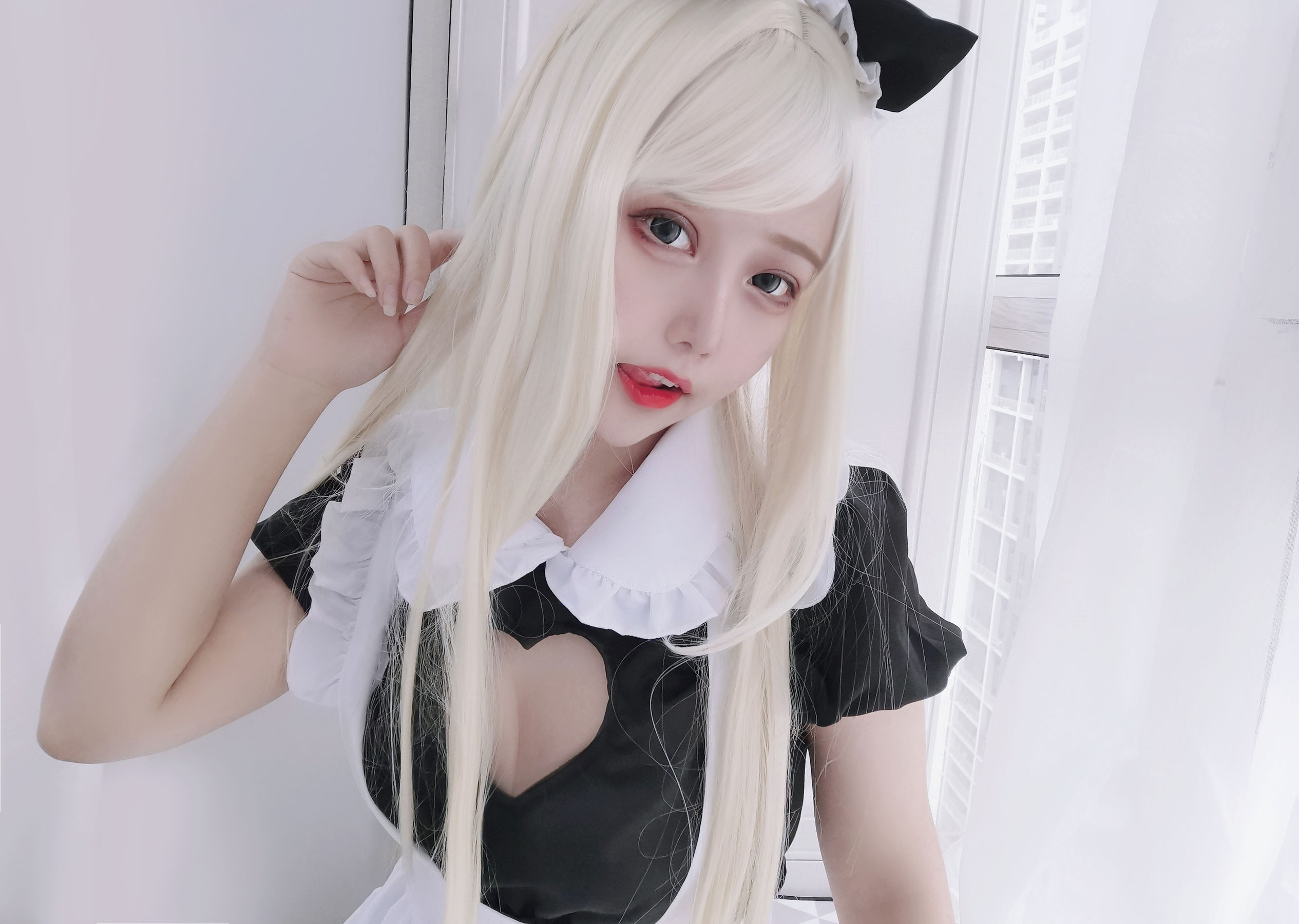 [COSPLAY]eloise软软 – 女仆长裙