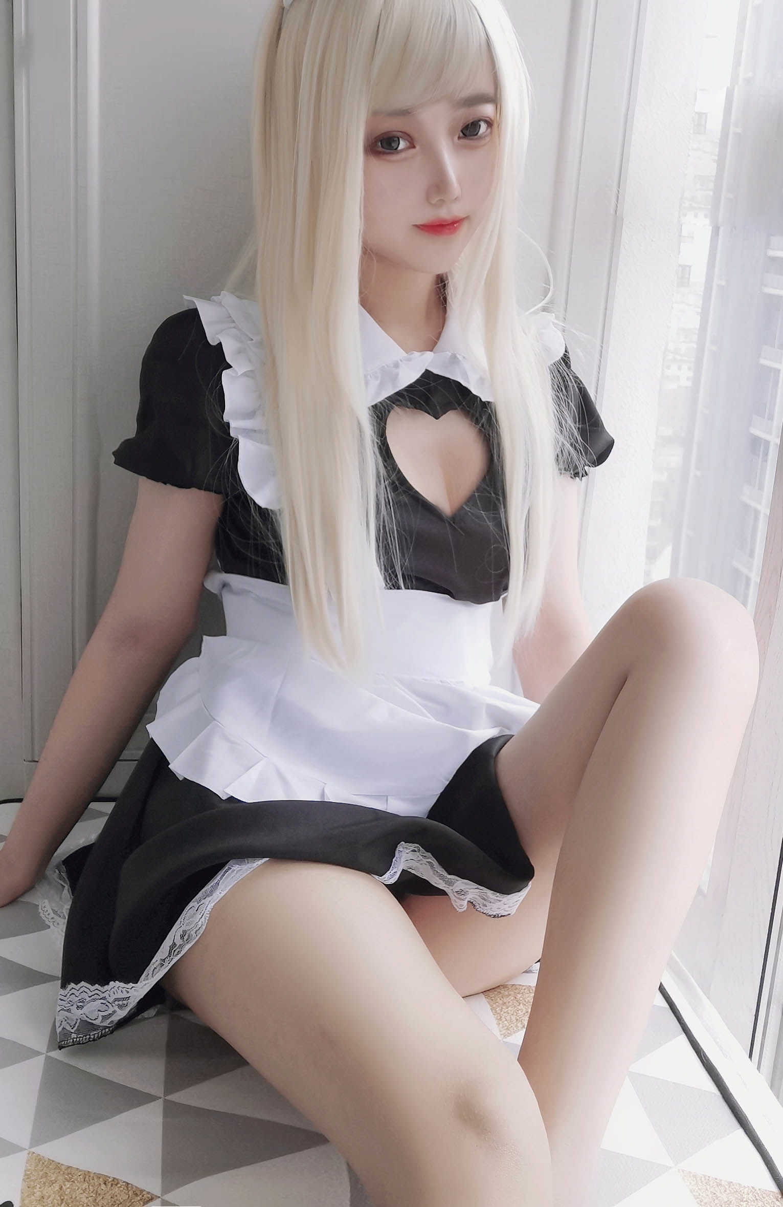 [COSPLAY]eloise软软 – 女仆长裙