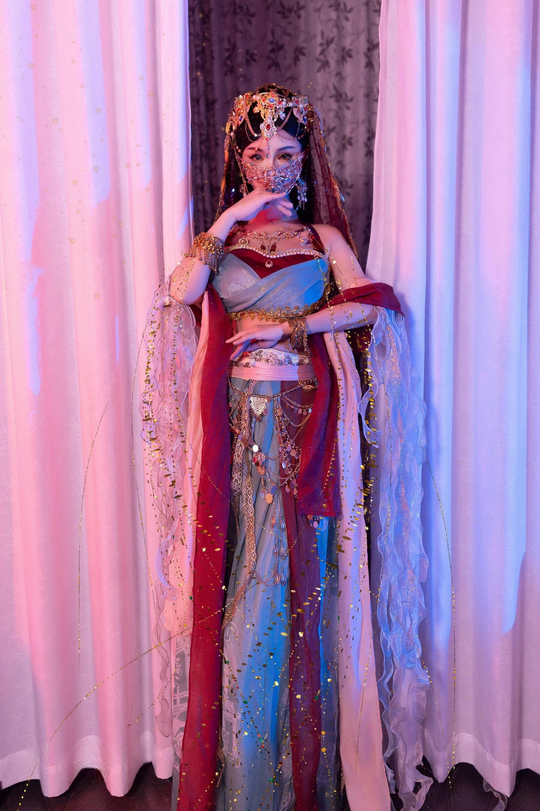 [秀人内购] 不吃冰淇淋 诱人私拍福利 芭比娃娃敦煌飞天