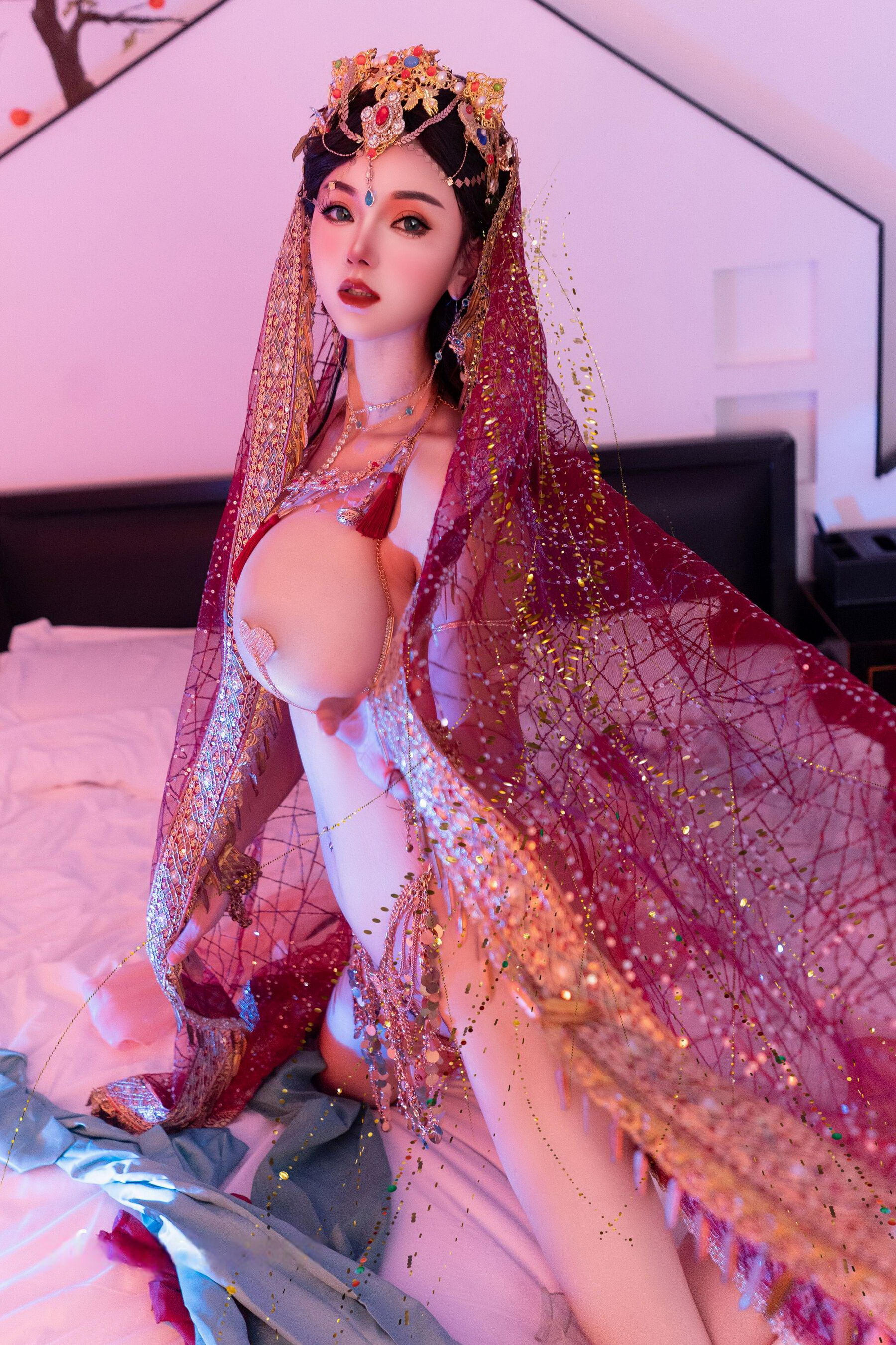 [秀人内购] 不吃冰淇淋 诱人私拍福利 芭比娃娃敦煌飞天