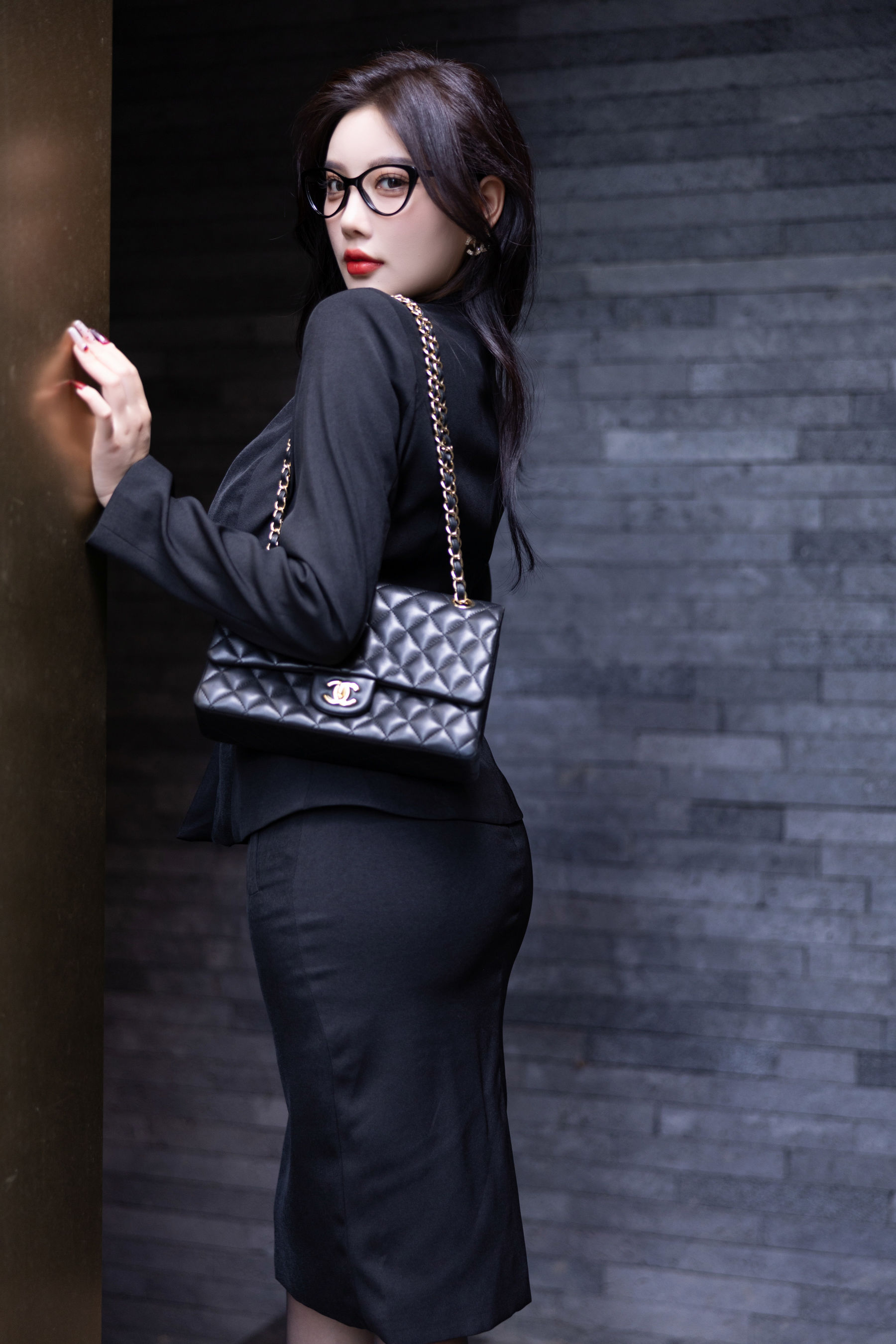 [秀人内购] 杨晨晨 诱人私拍福利 都市OL职业装