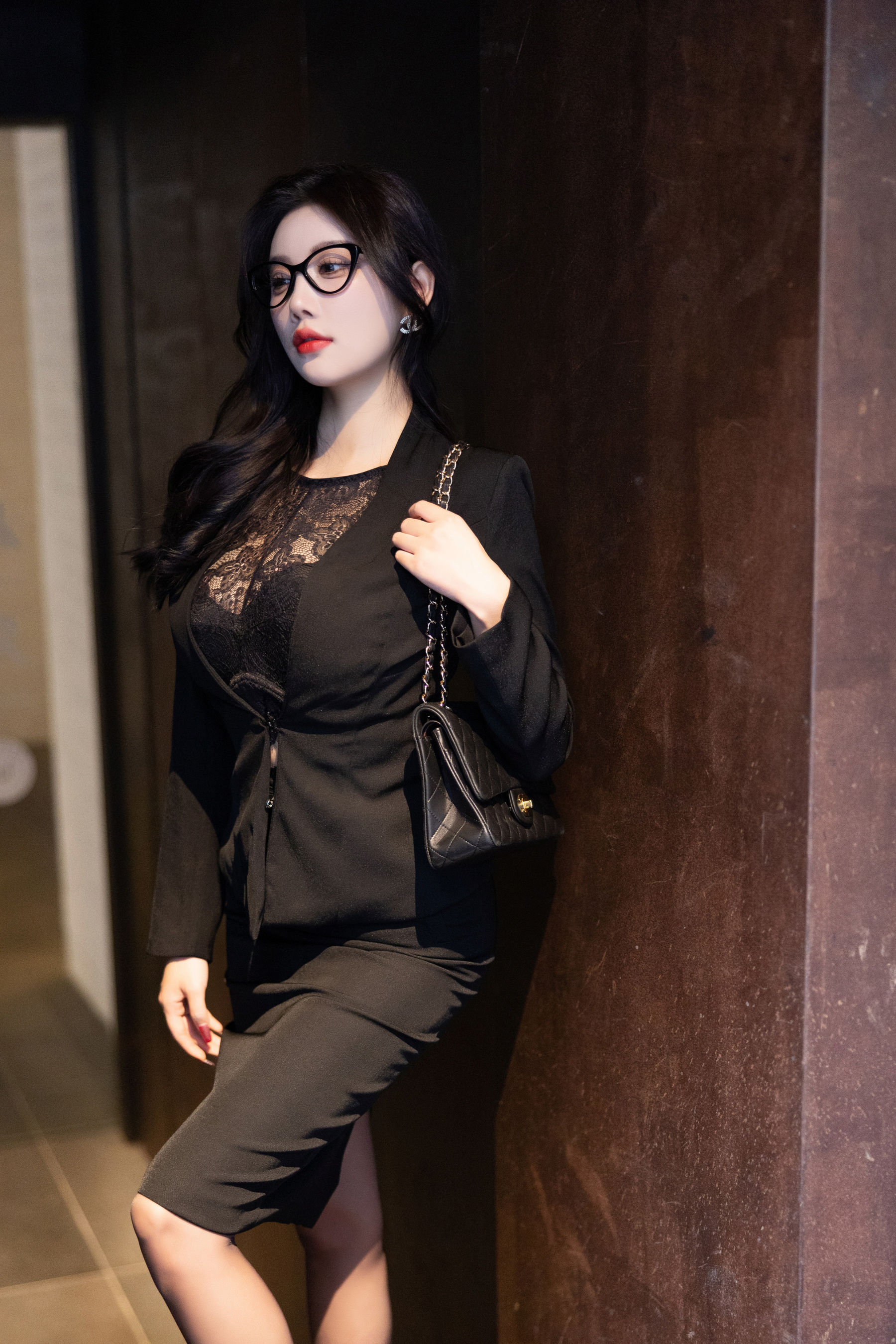 [秀人内购] 杨晨晨 诱人私拍福利 都市OL职业装