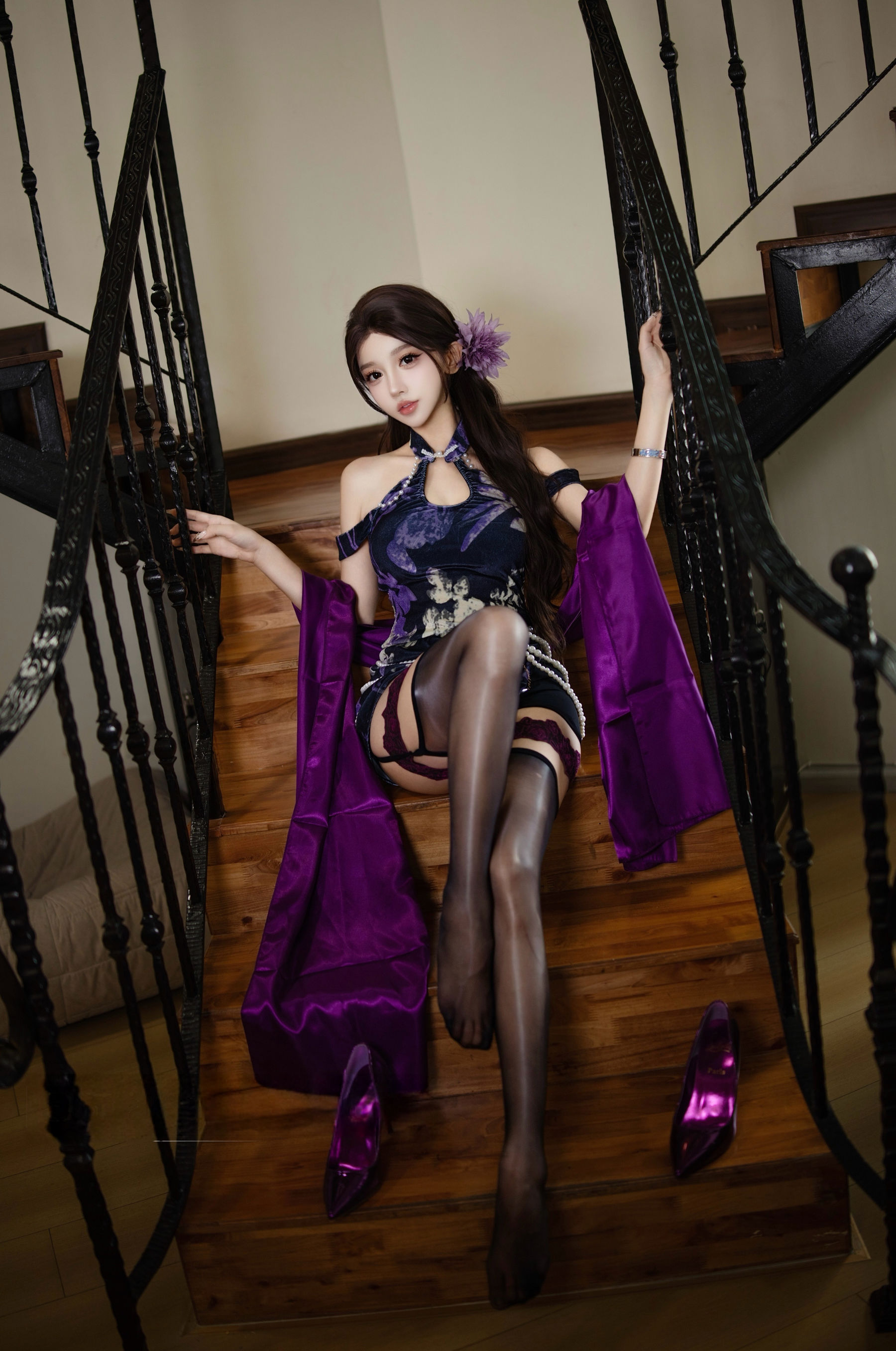 [COSPLAY]过期米线线喵 – 紫韵旗袍