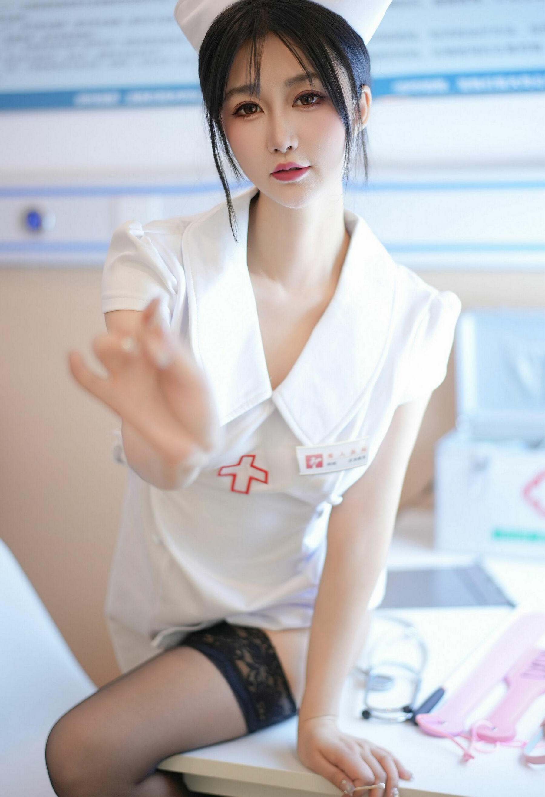 [秀人内购] laura阿姣 诱人私拍福利 黑丝护士