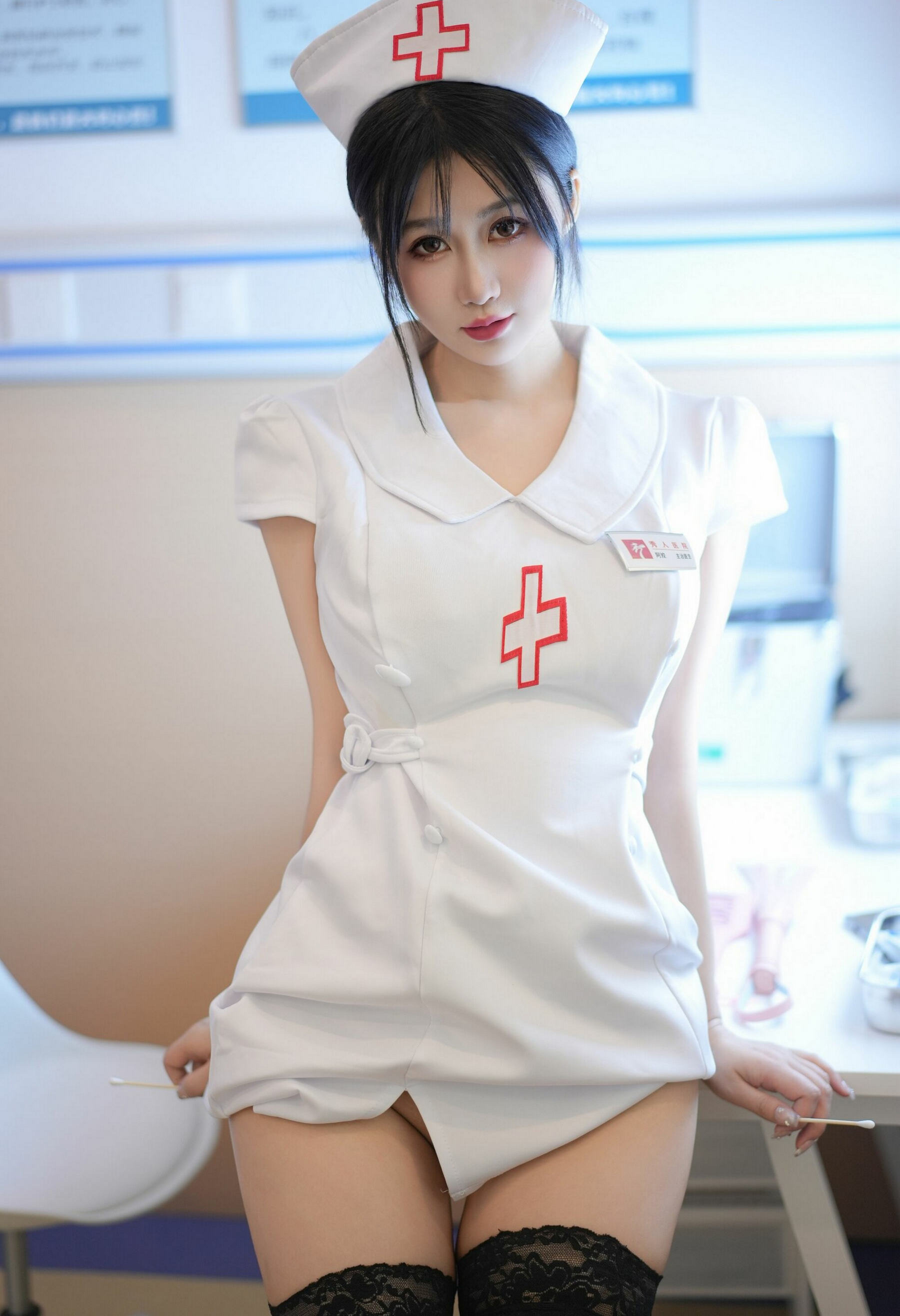 [秀人内购] laura阿姣 诱人私拍福利 黑丝护士