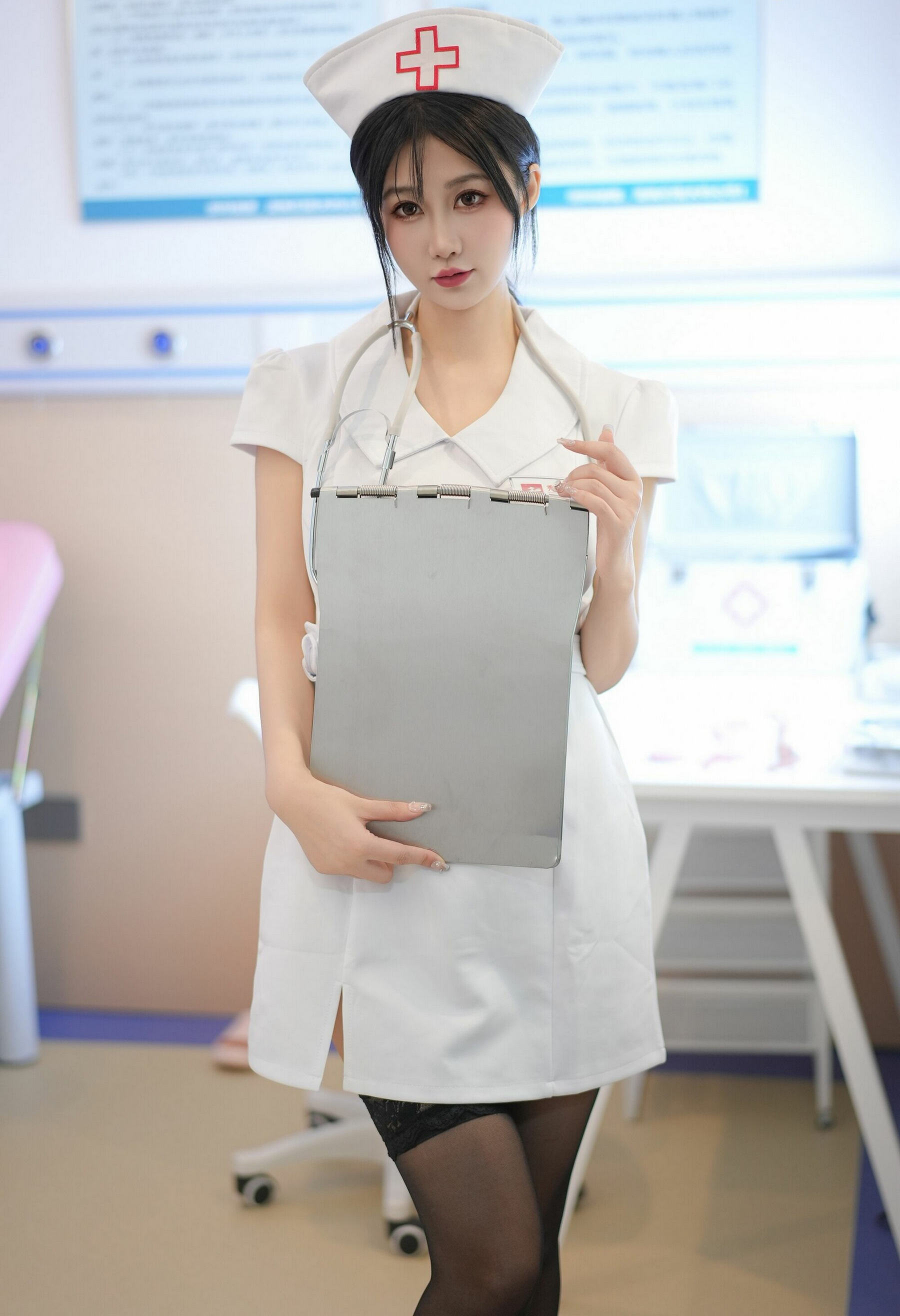 [秀人内购] laura阿姣 诱人私拍福利 黑丝护士