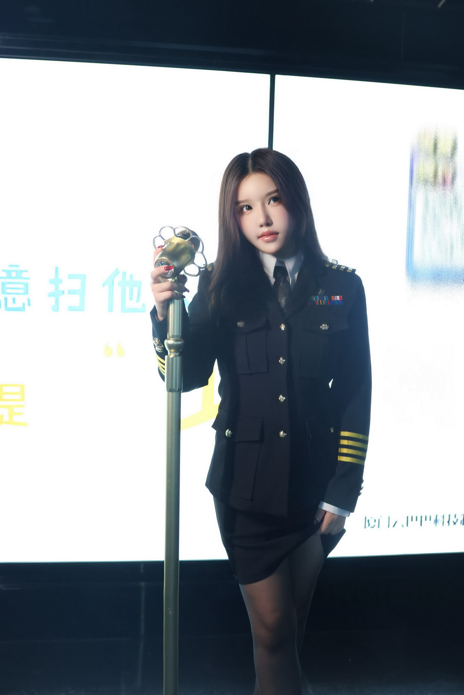 [秀人内购] 小薯条 诱人私拍福利 迷情KTV