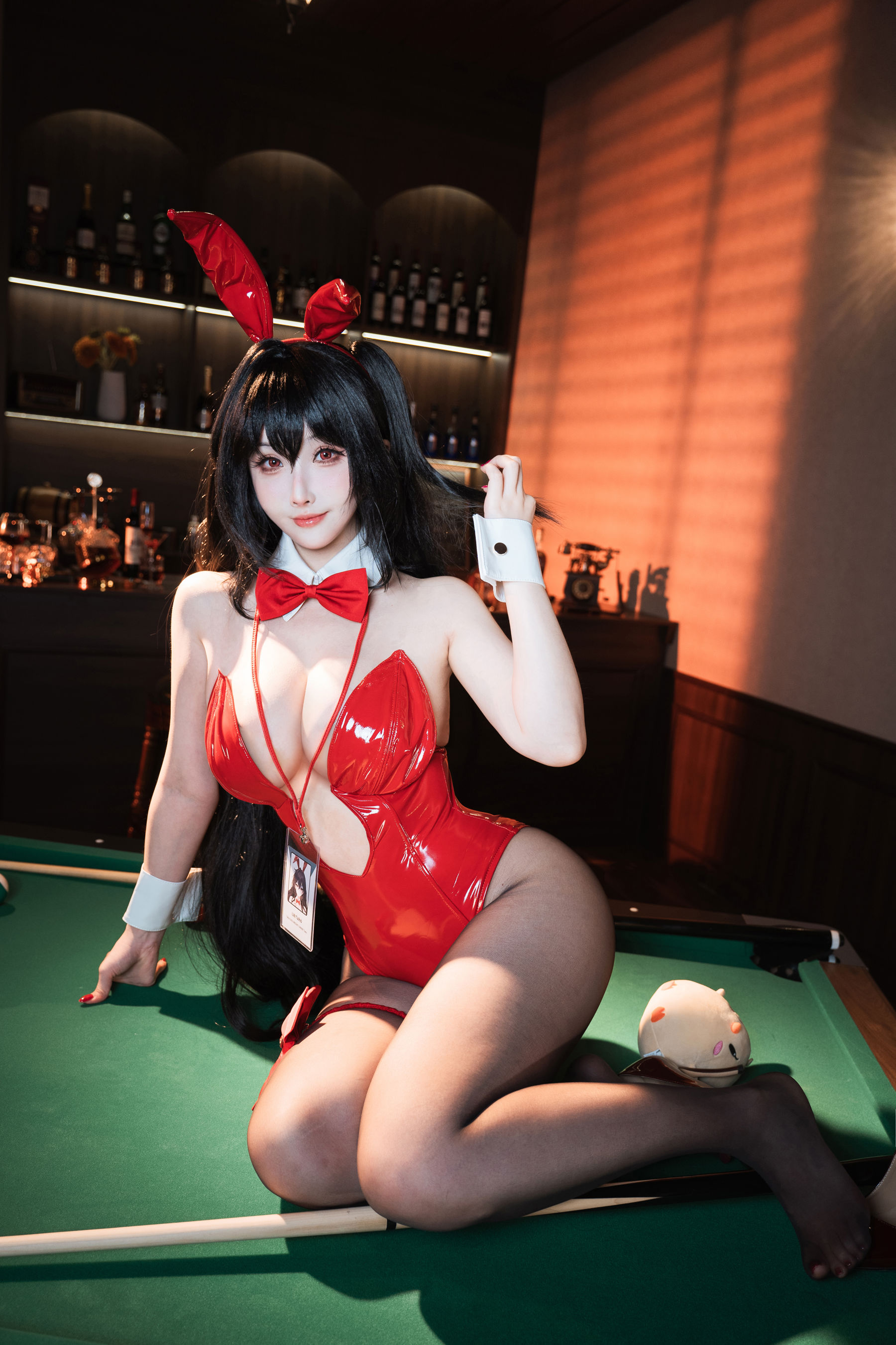 [COSPLAY]rioko凉凉子 – 碧蓝航线 大凤 桌球兔女郎