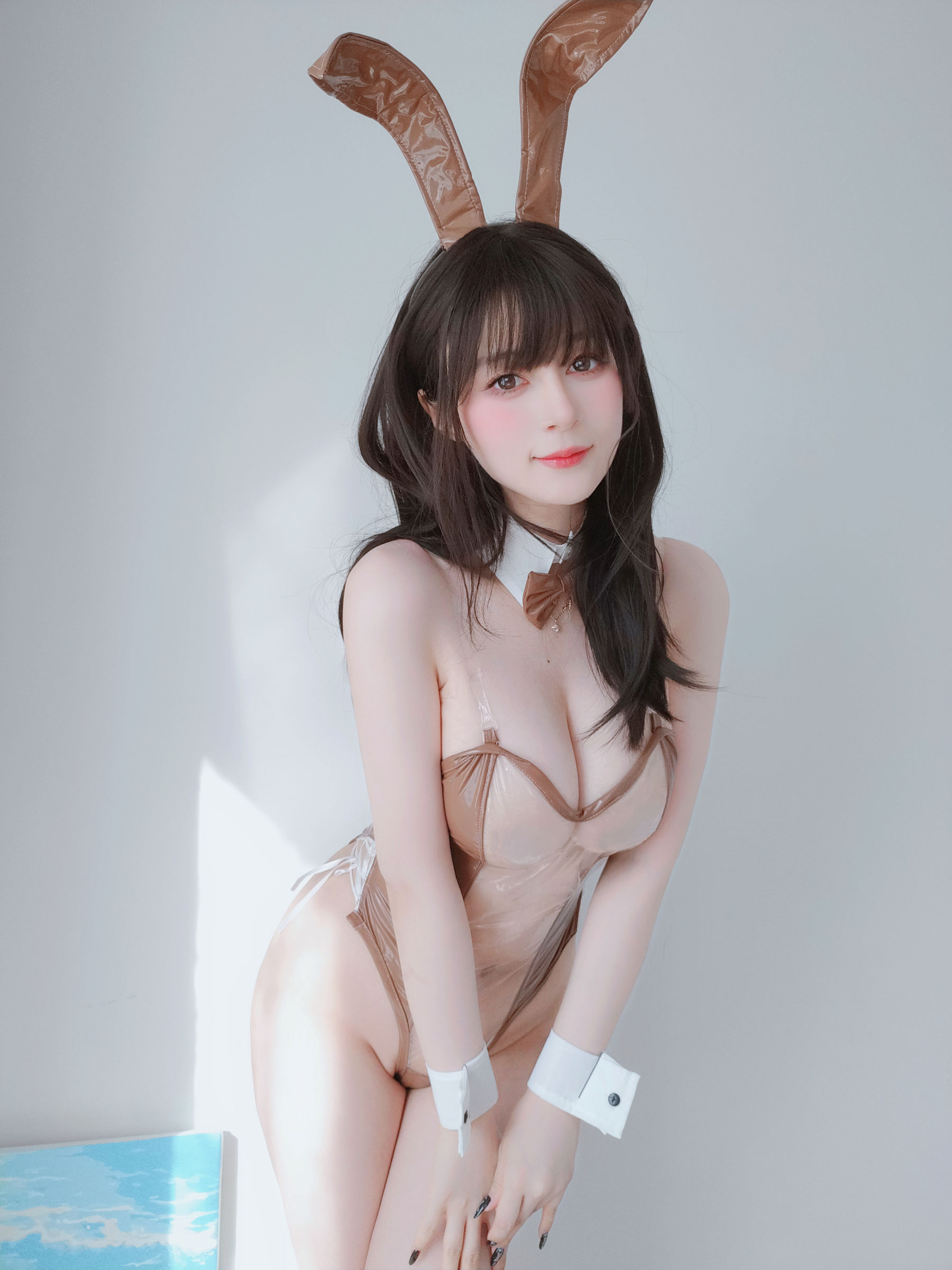 [COSPLAY] Coser小姐姐白银 – 透明ウサギガー