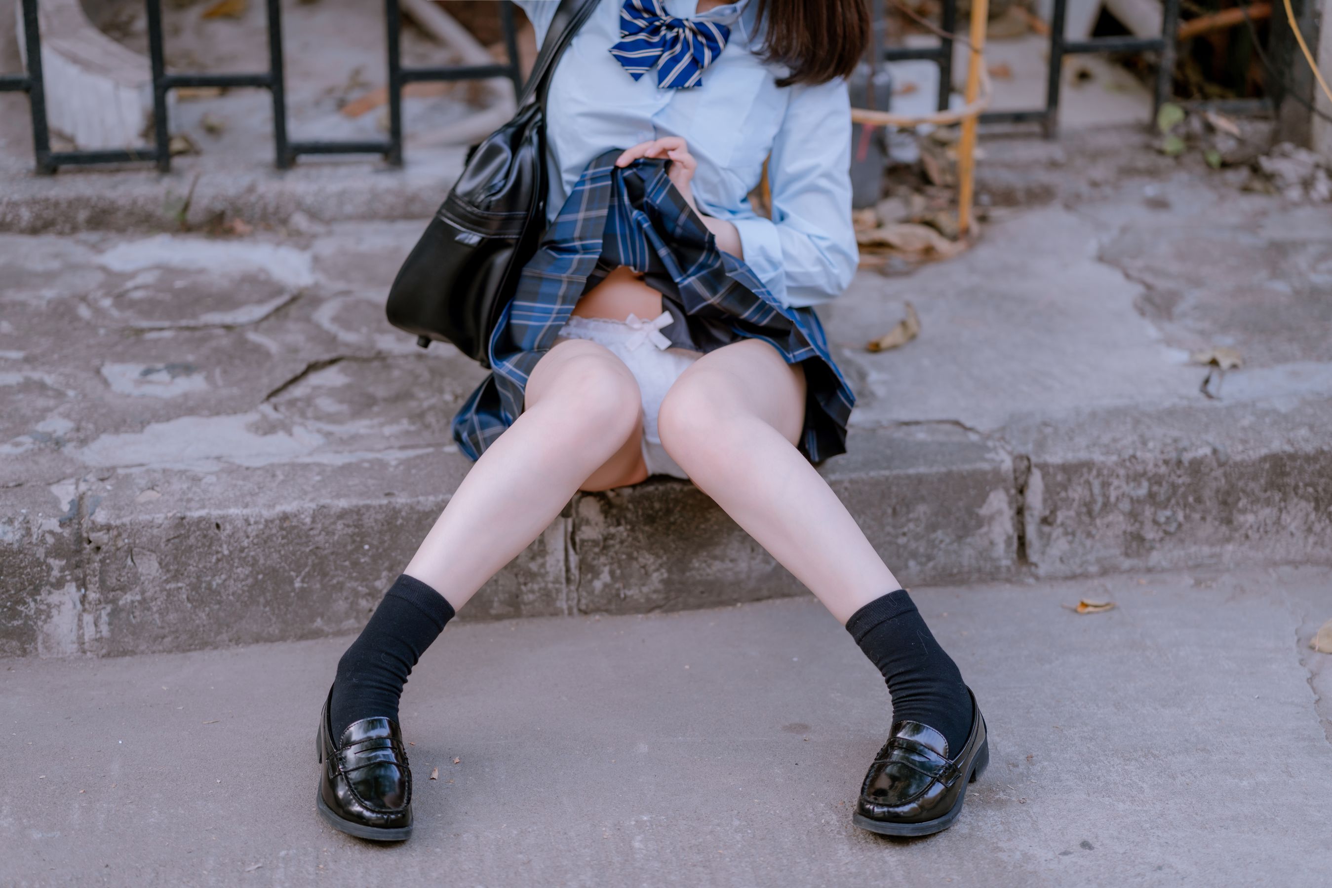 [COSPLAY] 桜井宁宁 – JK之居家