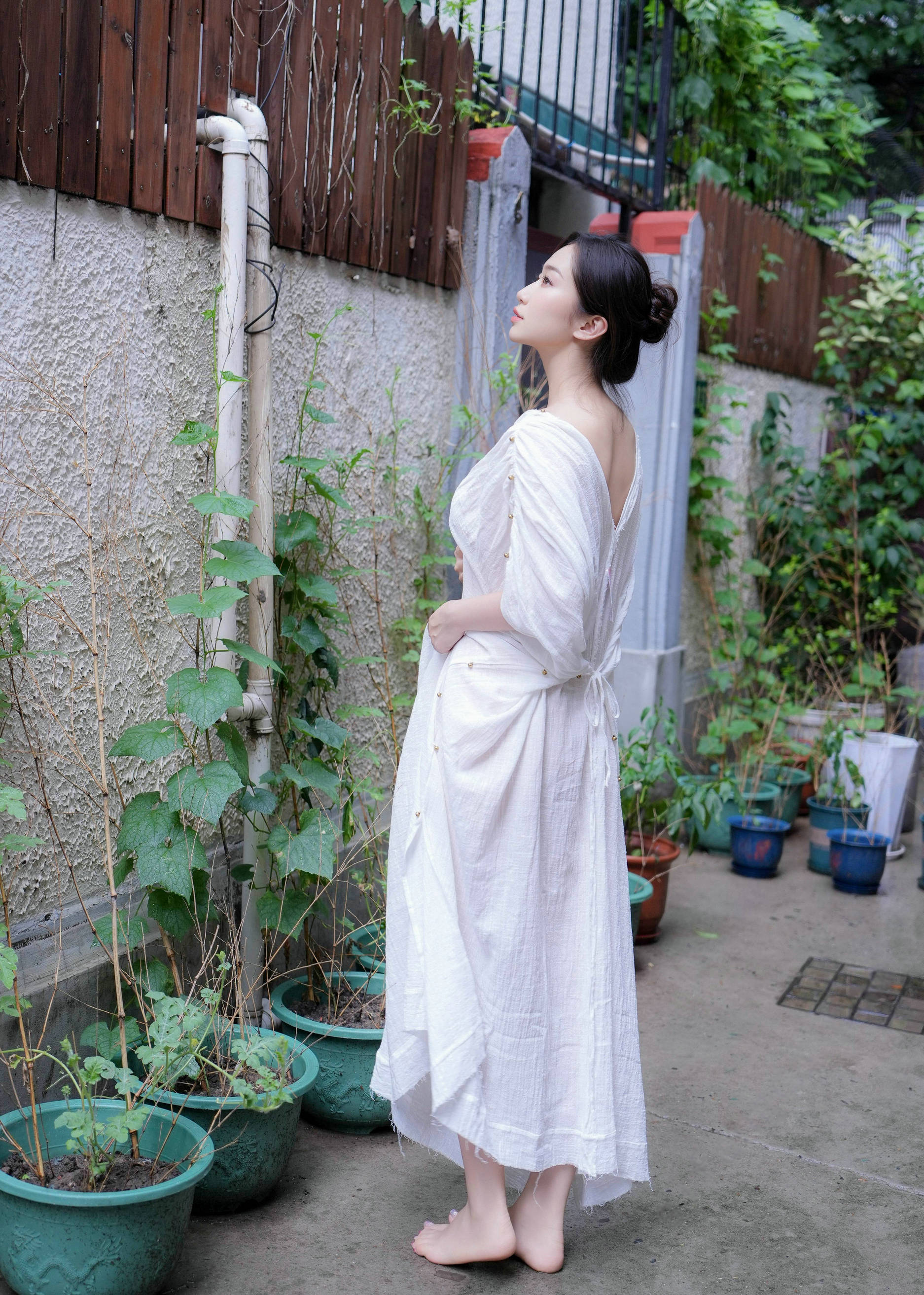 [秀人内购] 楠芝 诱人私拍福利 白裙
