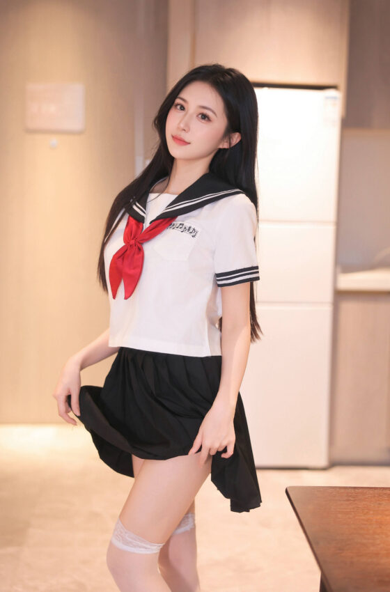 [秀人内购] shelly诗莉吖 诱人私拍福利 学生装